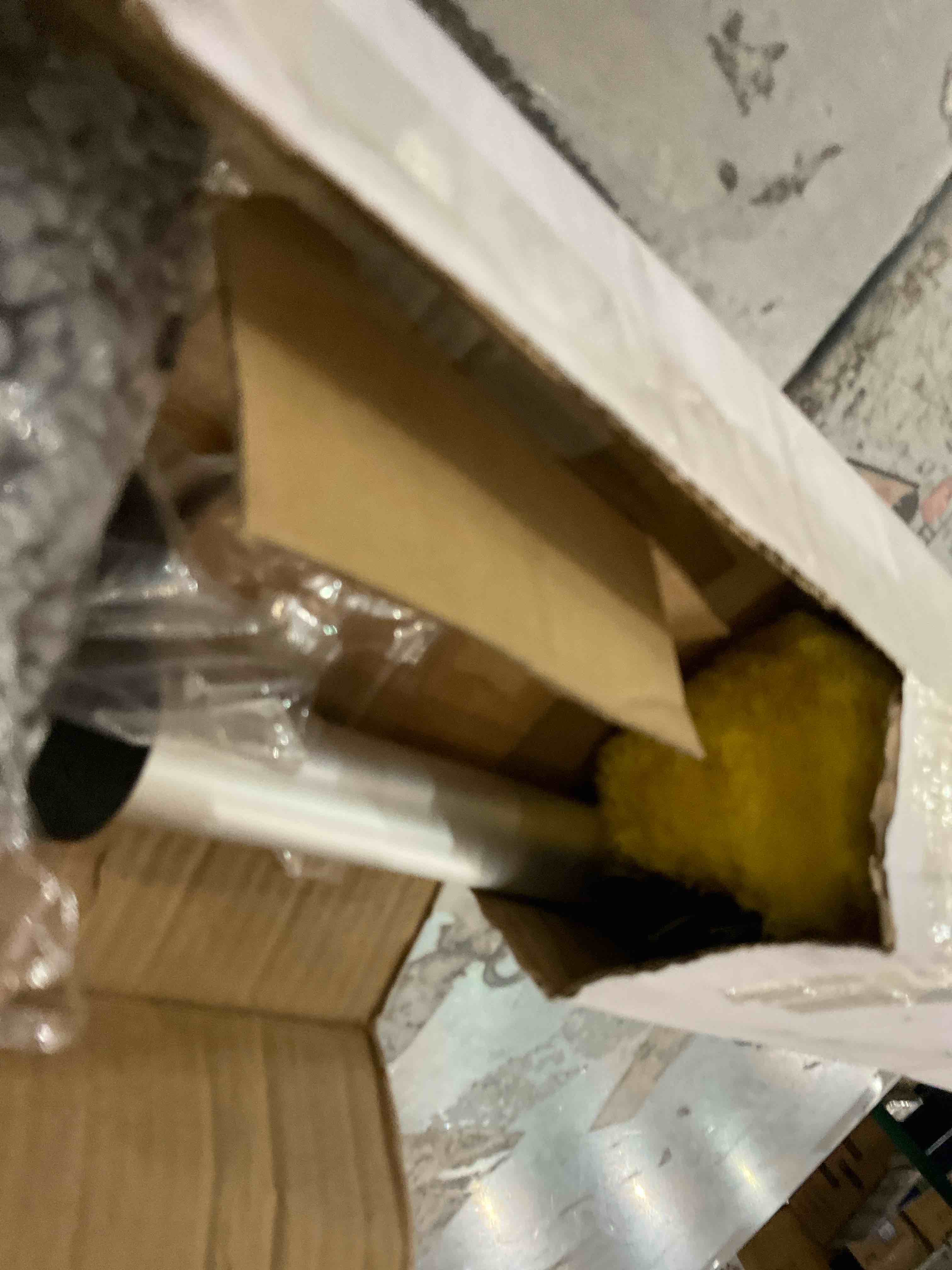 https://s3.amazonaws.com/lotting-images-prod/bidfta/PPE2546015_1752073224842.jpeg