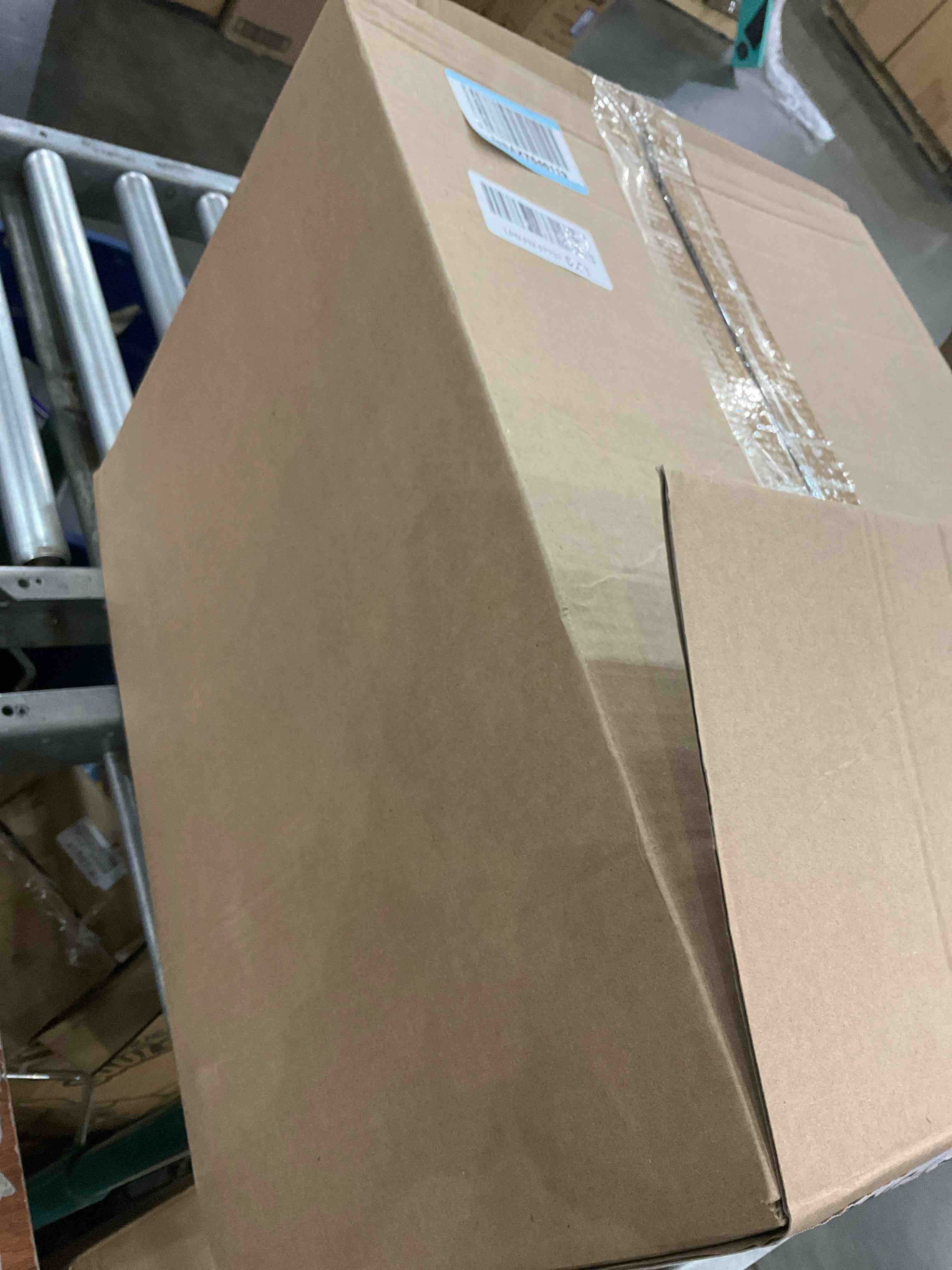 https://s3.amazonaws.com/lotting-images-prod/bidfta/PPE2546023_1752069951152.jpeg