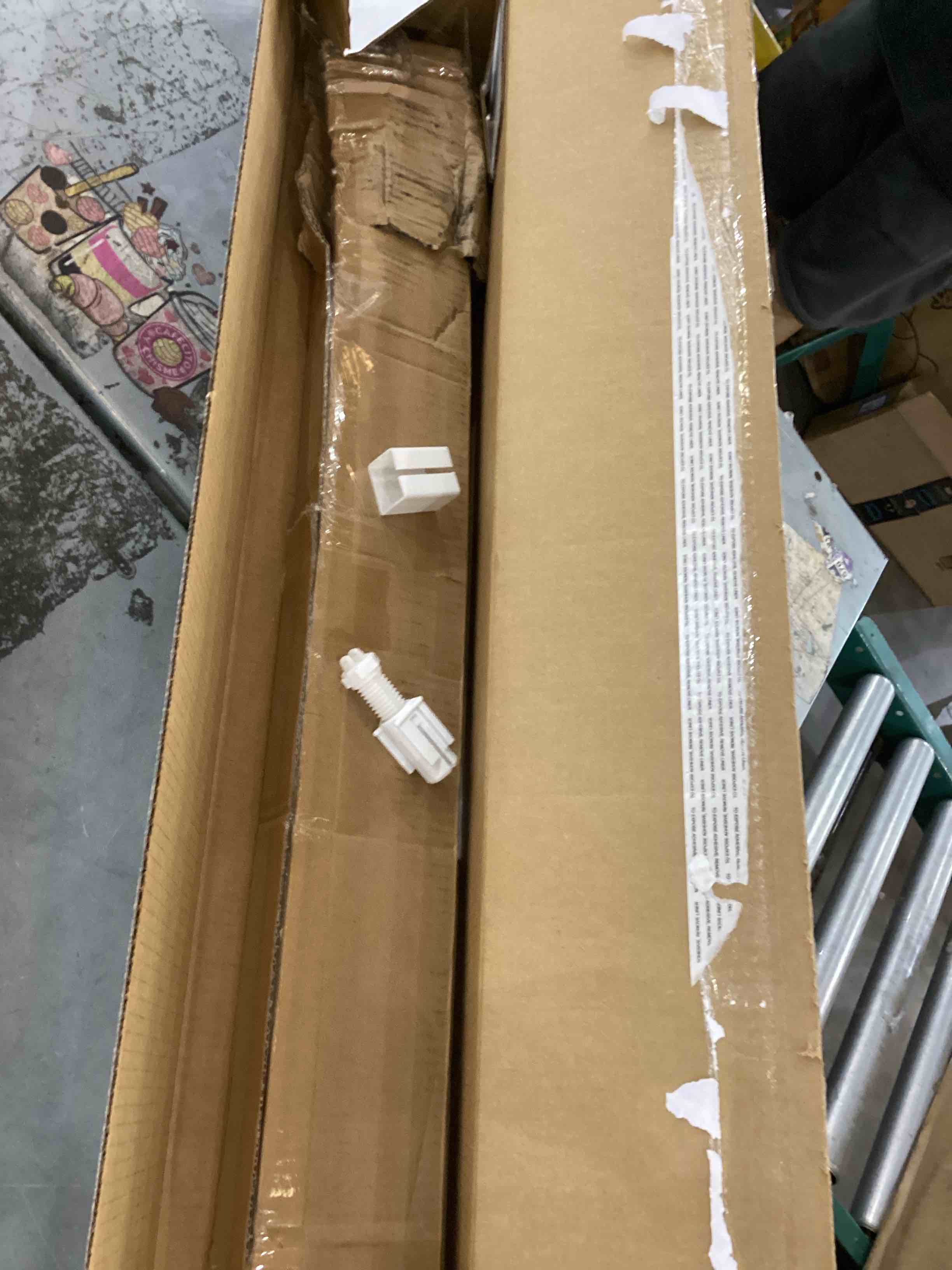 https://s3.amazonaws.com/lotting-images-prod/bidfta/PPE2546342_1752166329716.jpeg