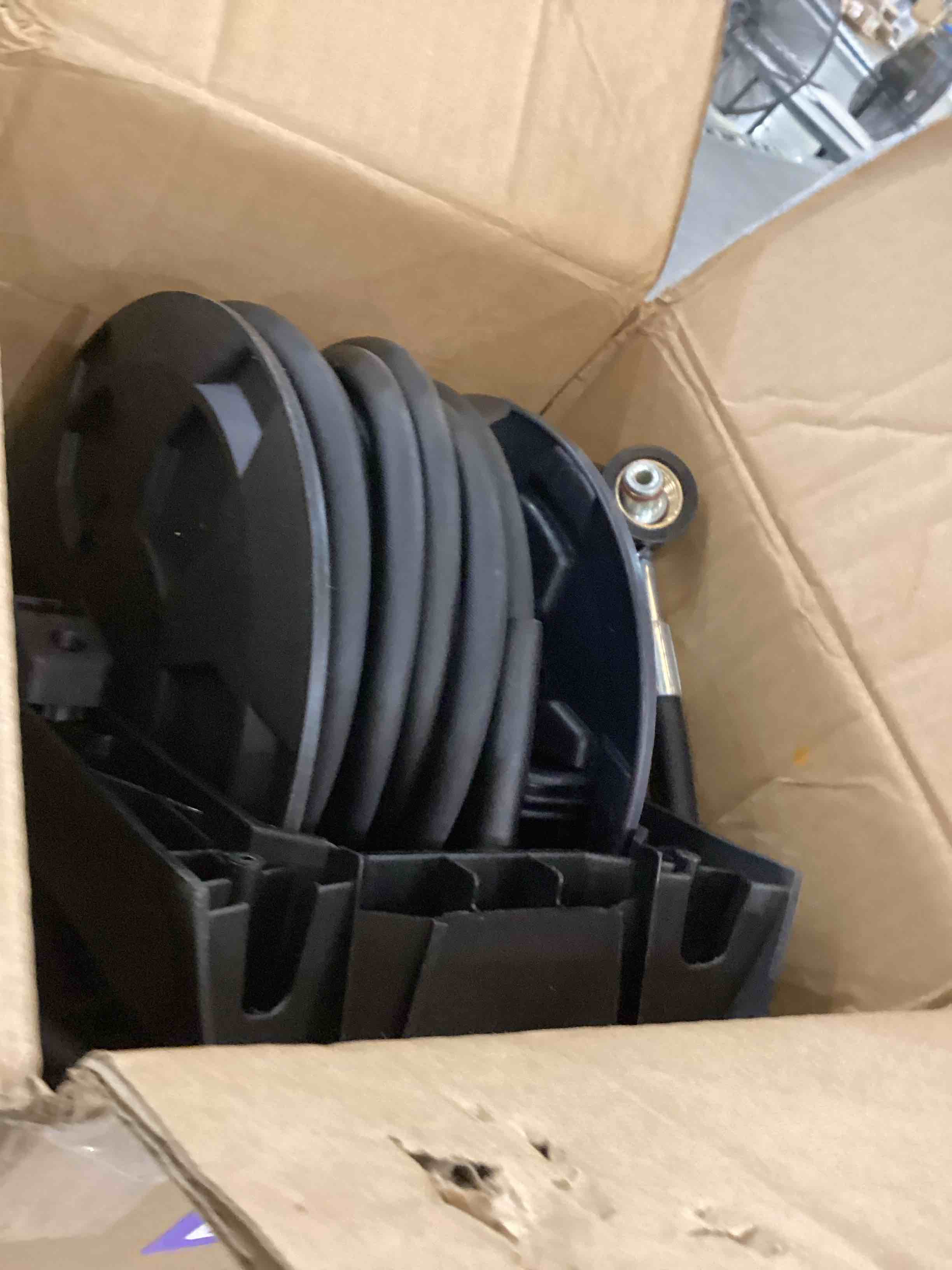 https://s3.amazonaws.com/lotting-images-prod/bidfta/PPE2546349_1752168780777.jpeg