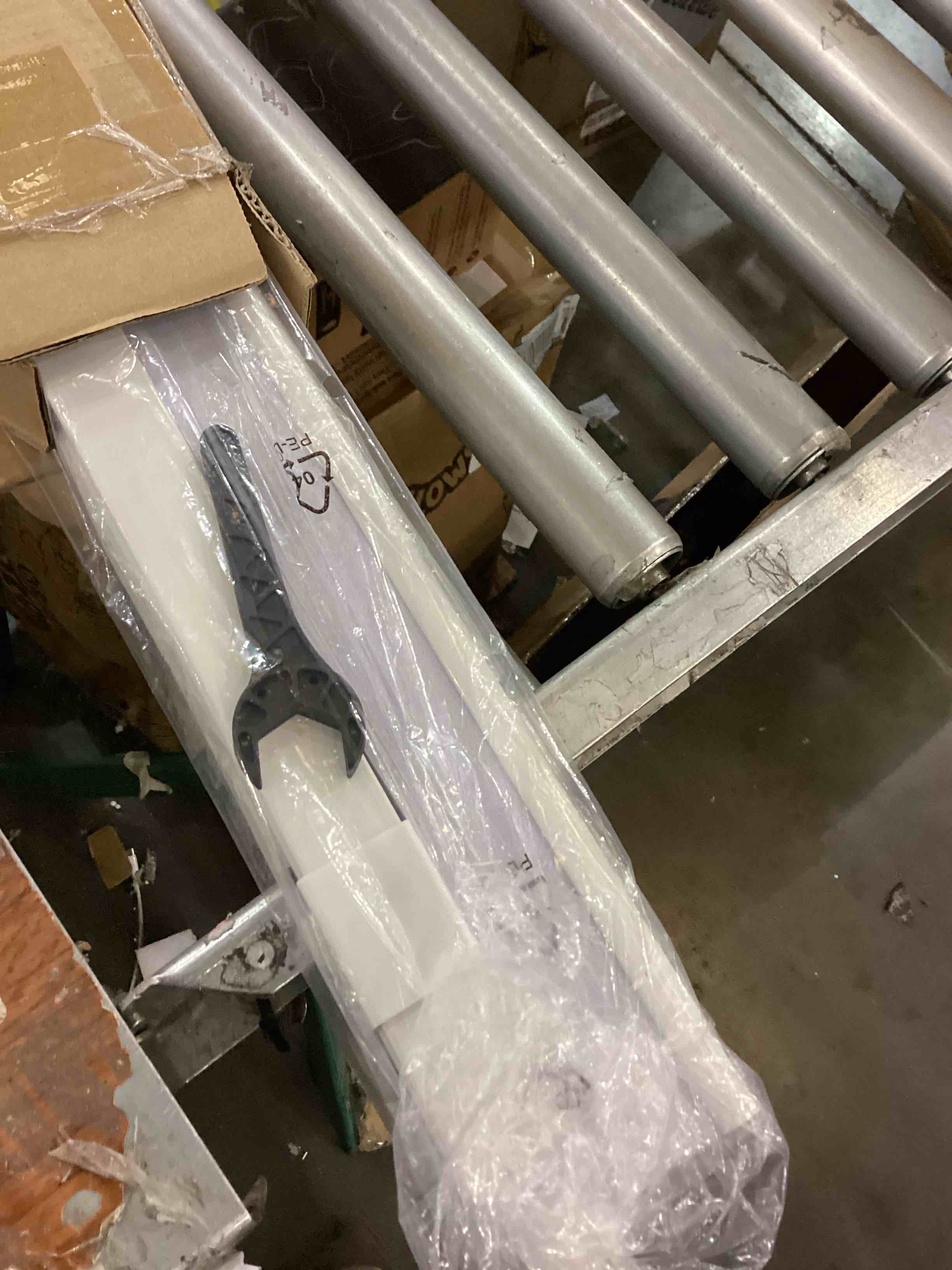 https://s3.amazonaws.com/lotting-images-prod/bidfta/PPE2546400_1752172088926.jpeg