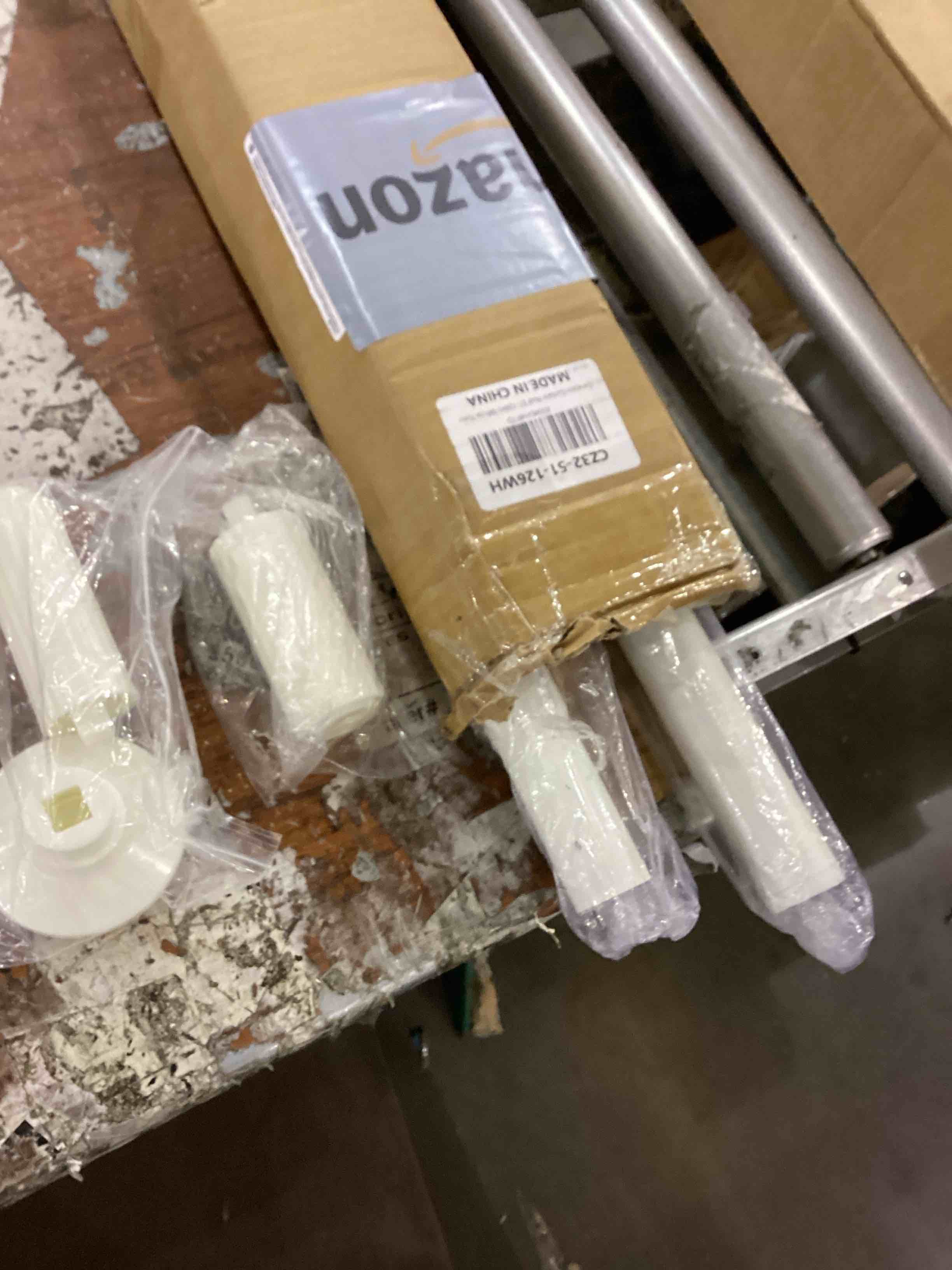 https://s3.amazonaws.com/lotting-images-prod/bidfta/PPE2546411_1752173642439.jpeg