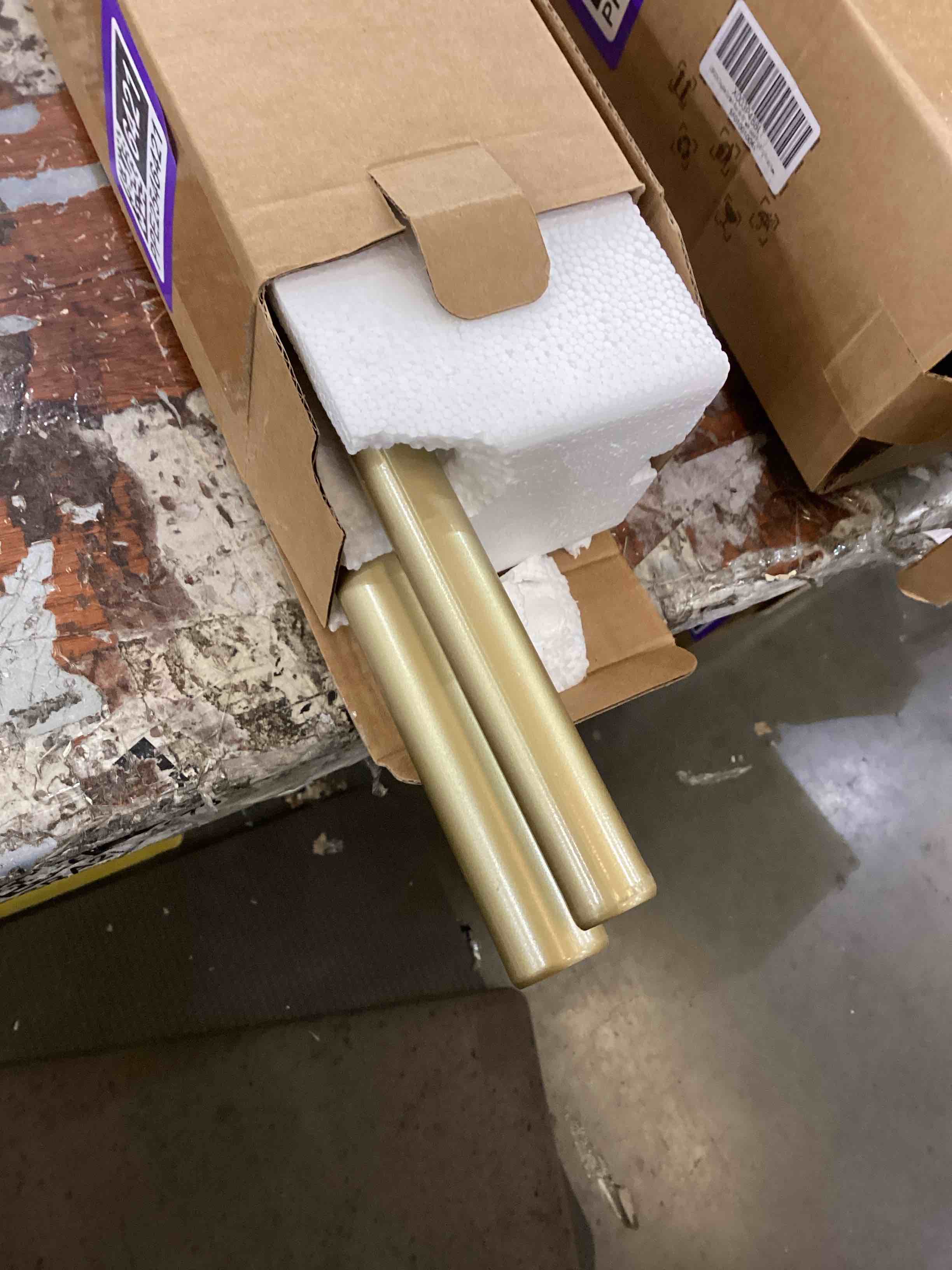 https://s3.amazonaws.com/lotting-images-prod/bidfta/PPE2546421_1752174832352.jpeg