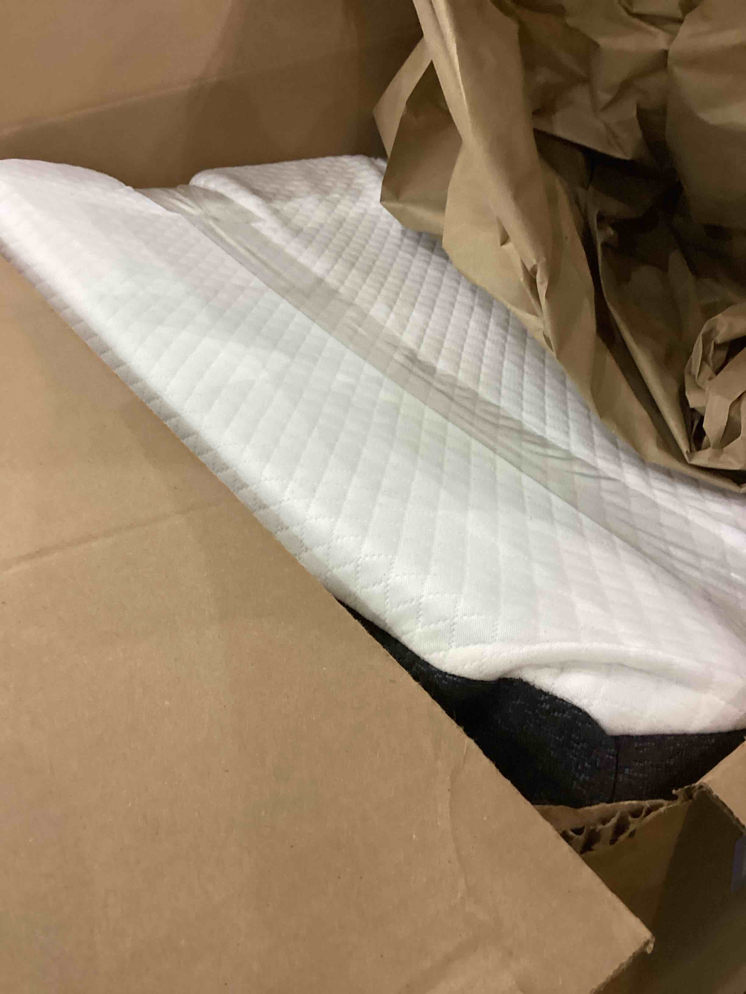 https://s3.amazonaws.com/lotting-images-prod/bidfta/PPE2546557_1752255111018.jpeg