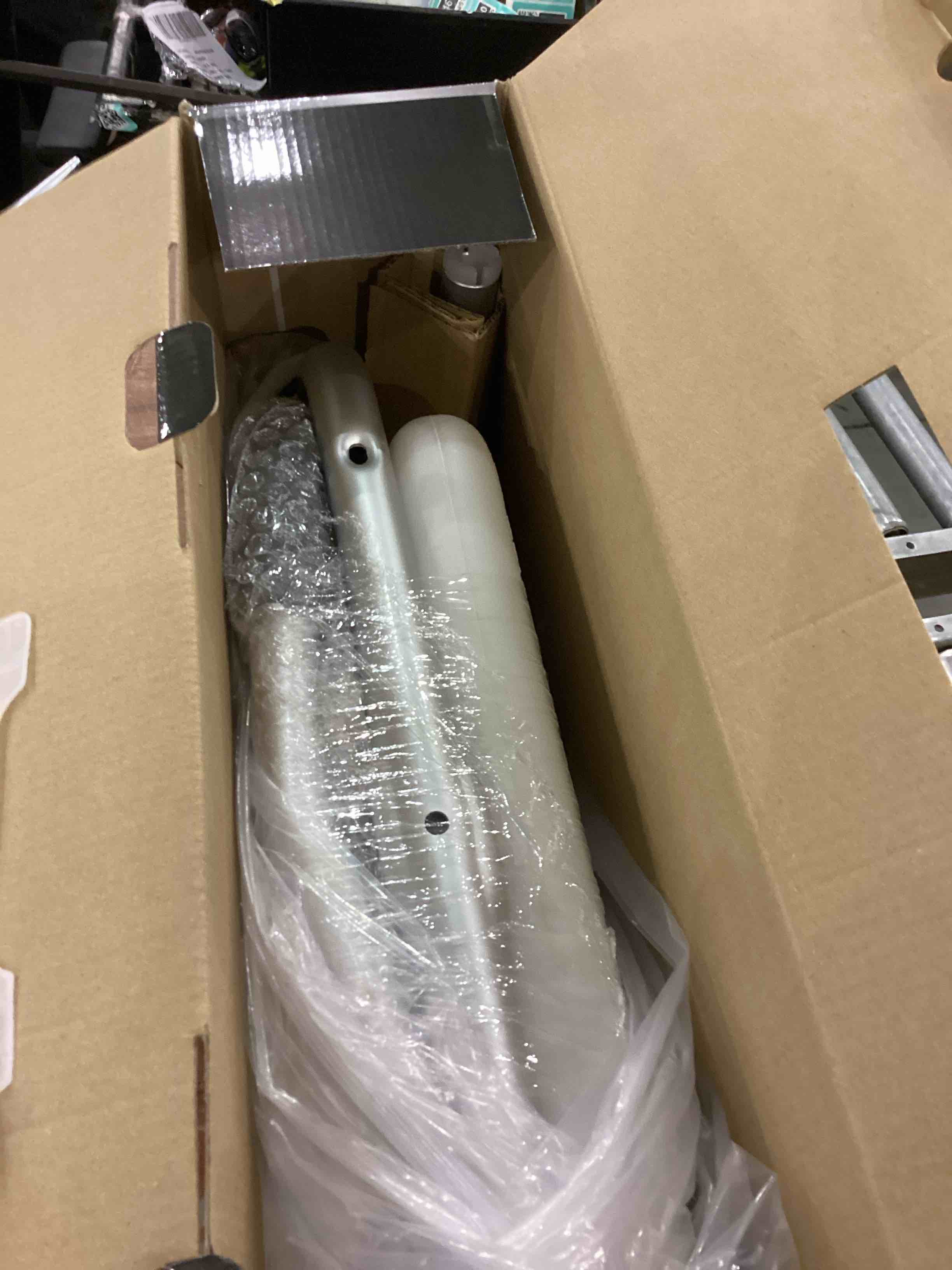 https://s3.amazonaws.com/lotting-images-prod/bidfta/PPE2546638_1752492184489.jpeg