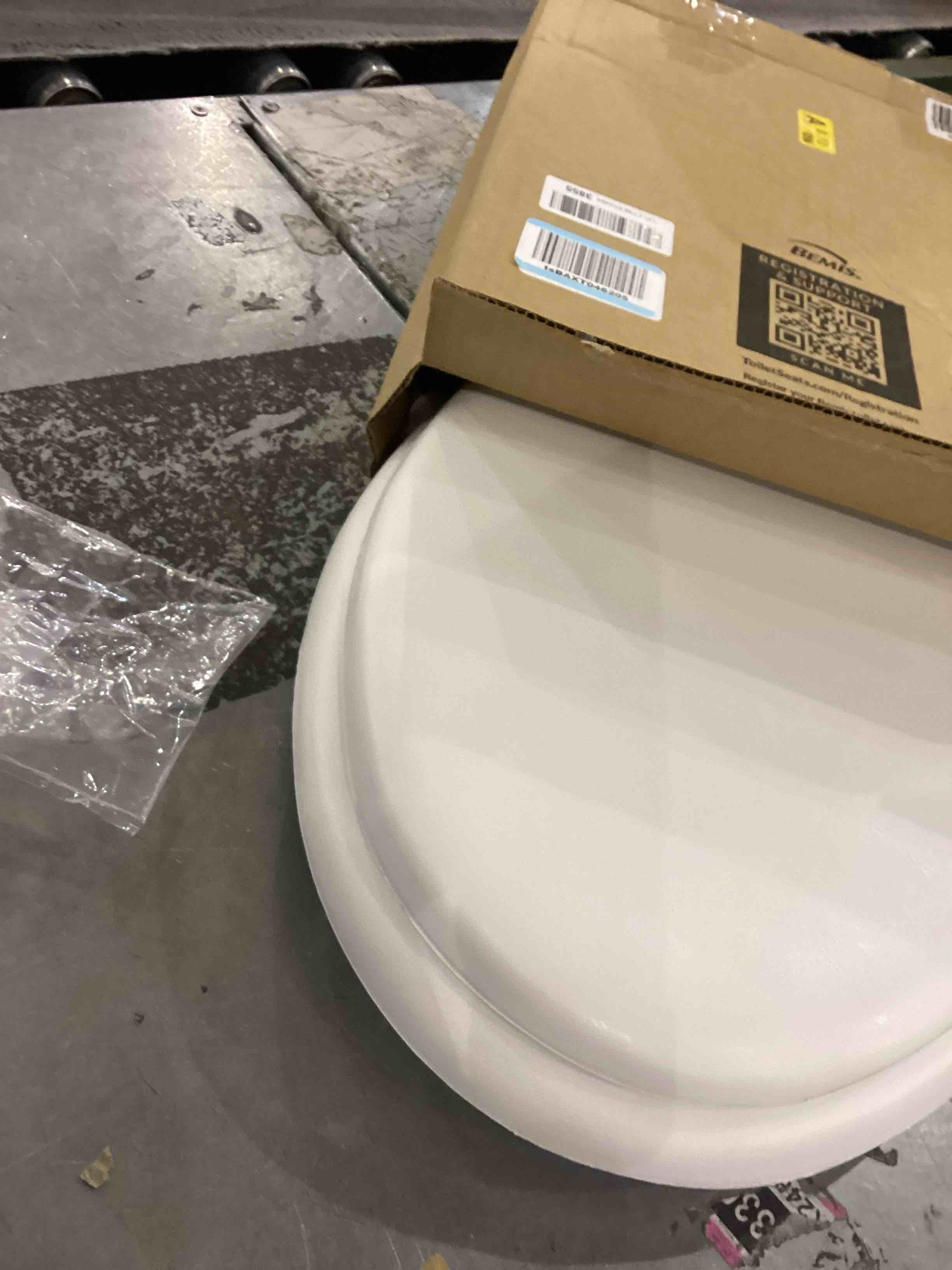 https://s3.amazonaws.com/lotting-images-prod/bidfta/PPE2546663_1752491472543.jpeg