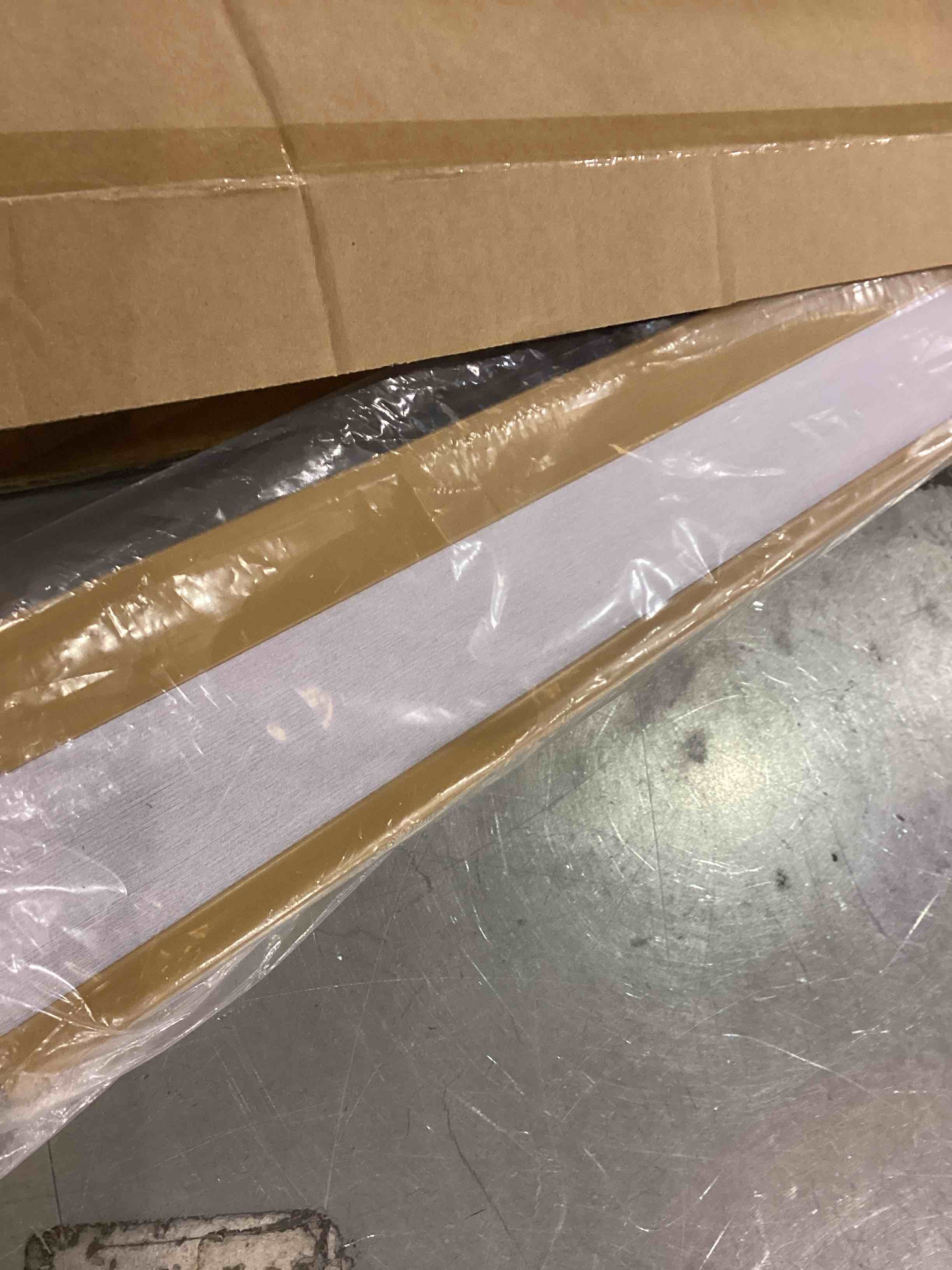 https://s3.amazonaws.com/lotting-images-prod/bidfta/PPE2546675_1752507475633.jpeg