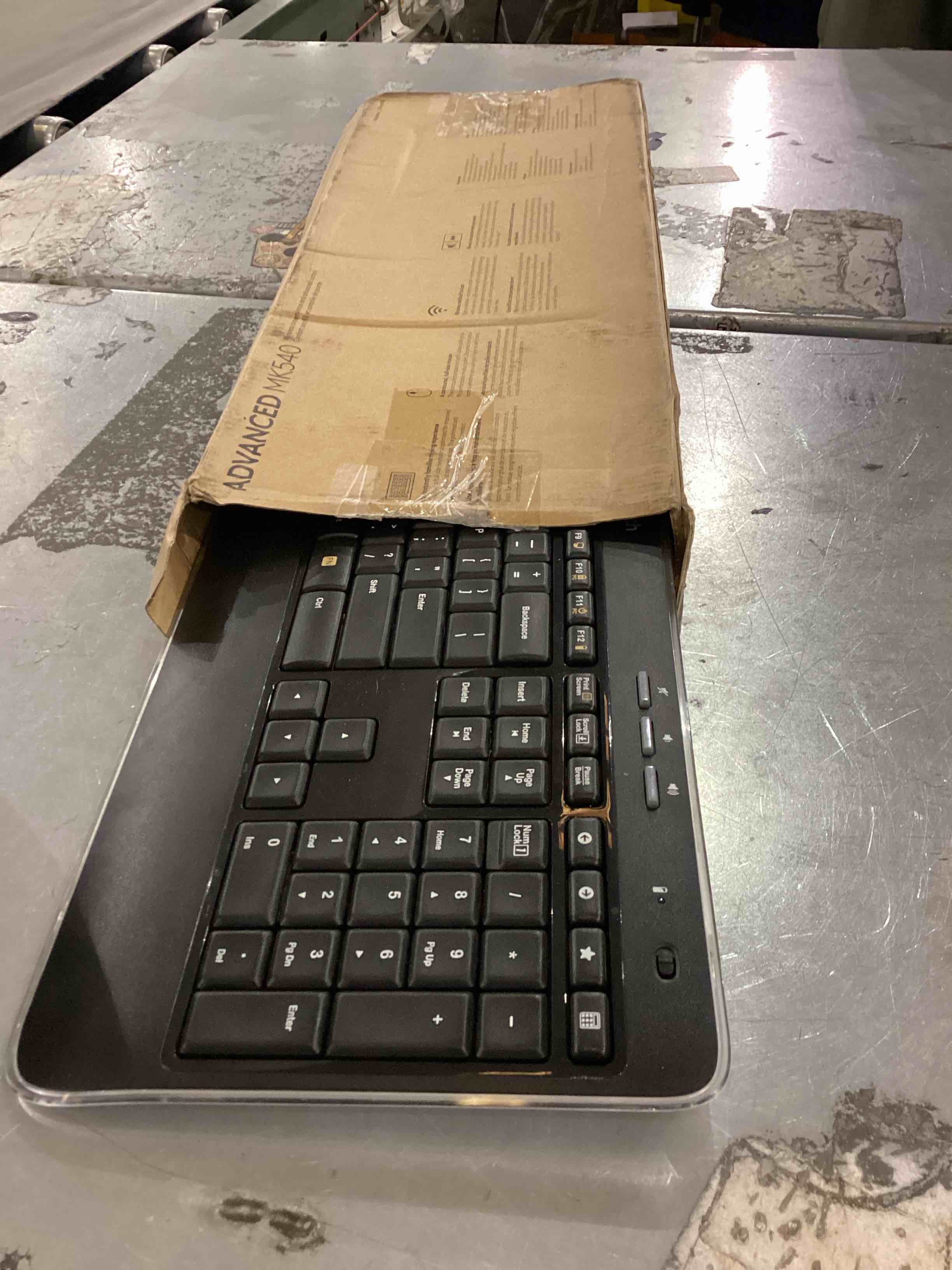 https://s3.amazonaws.com/lotting-images-prod/bidfta/PPE2546729_1752514556979.jpeg