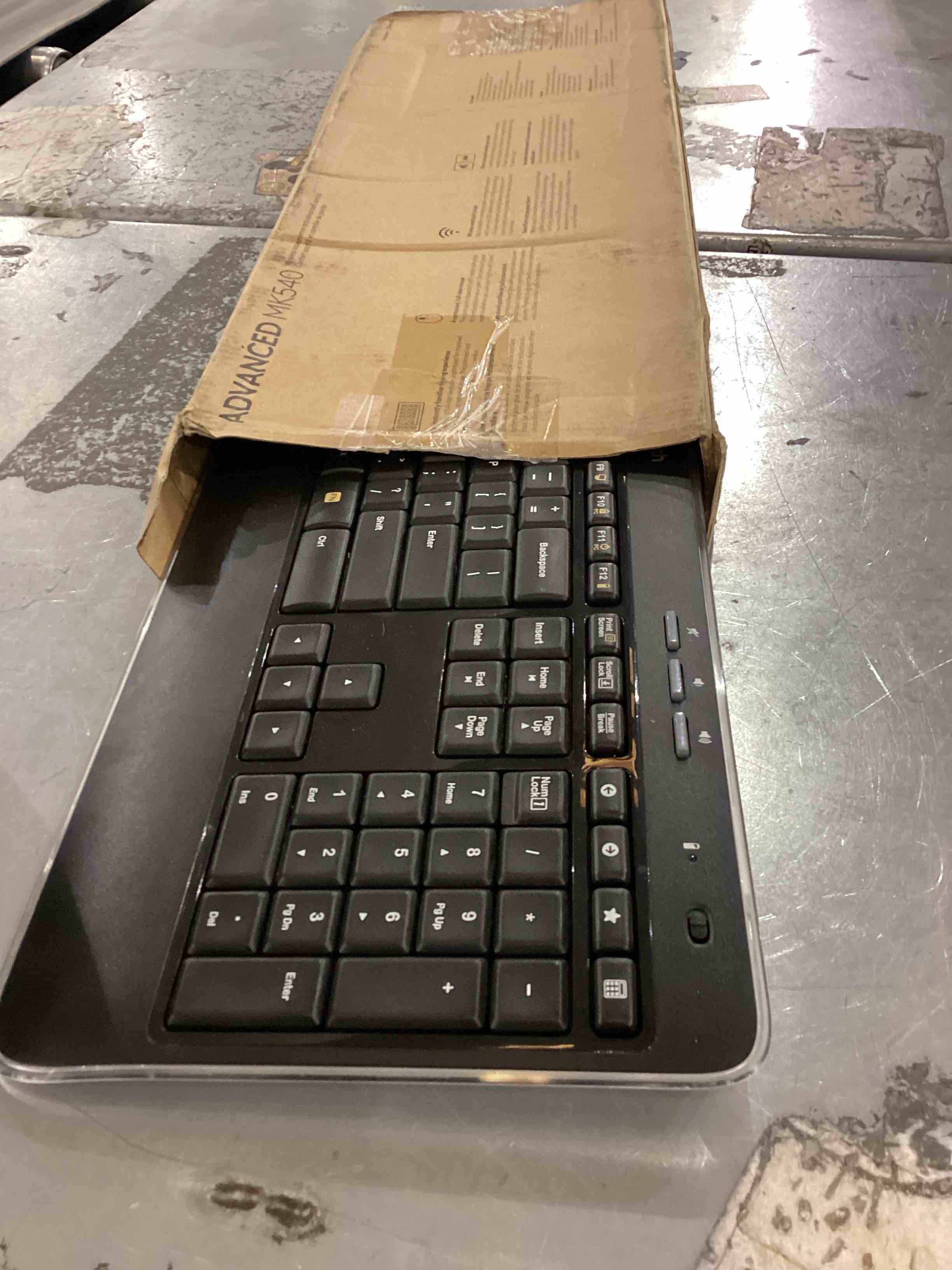 https://s3.amazonaws.com/lotting-images-prod/bidfta/PPE2546729_1752514558017.jpeg