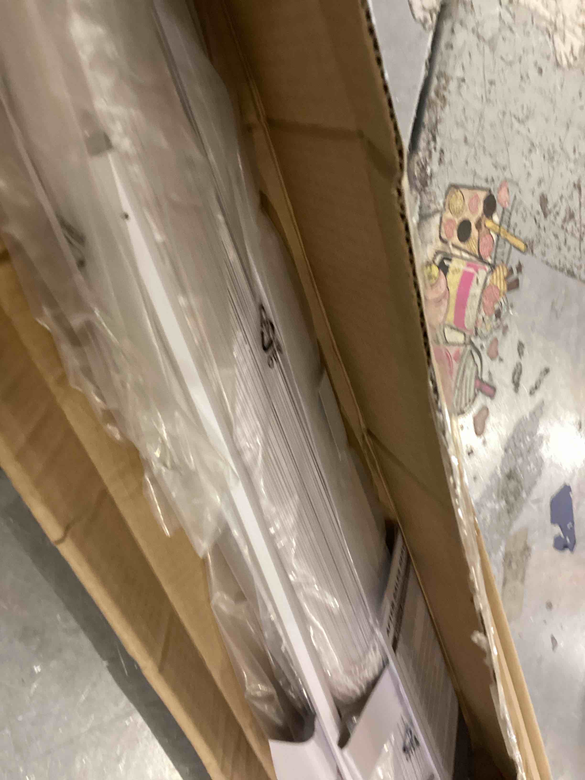 https://s3.amazonaws.com/lotting-images-prod/bidfta/PPE2546779_1752672774295.jpeg