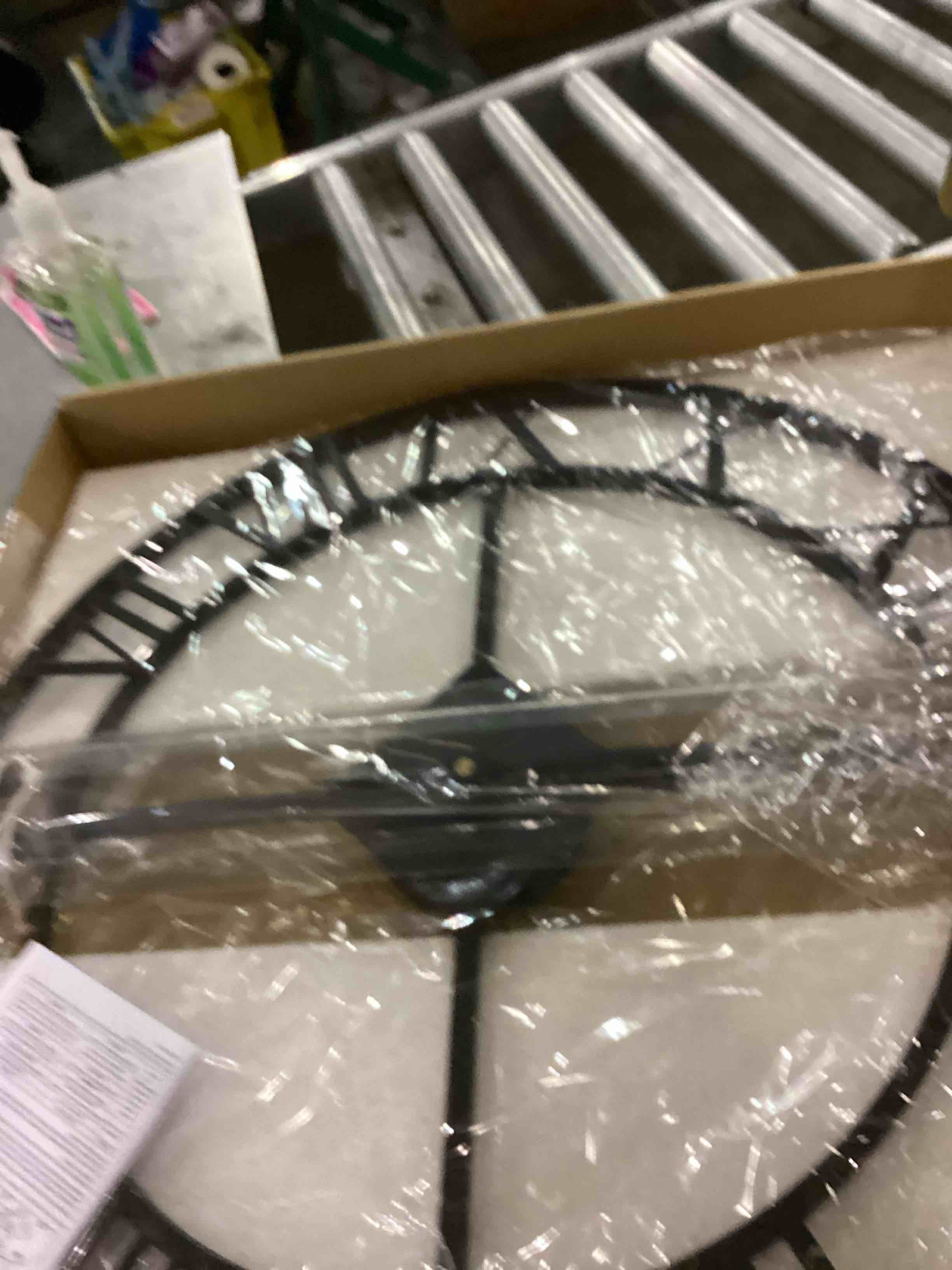 https://s3.amazonaws.com/lotting-images-prod/bidfta/PPE2546875_1752669882196.jpeg