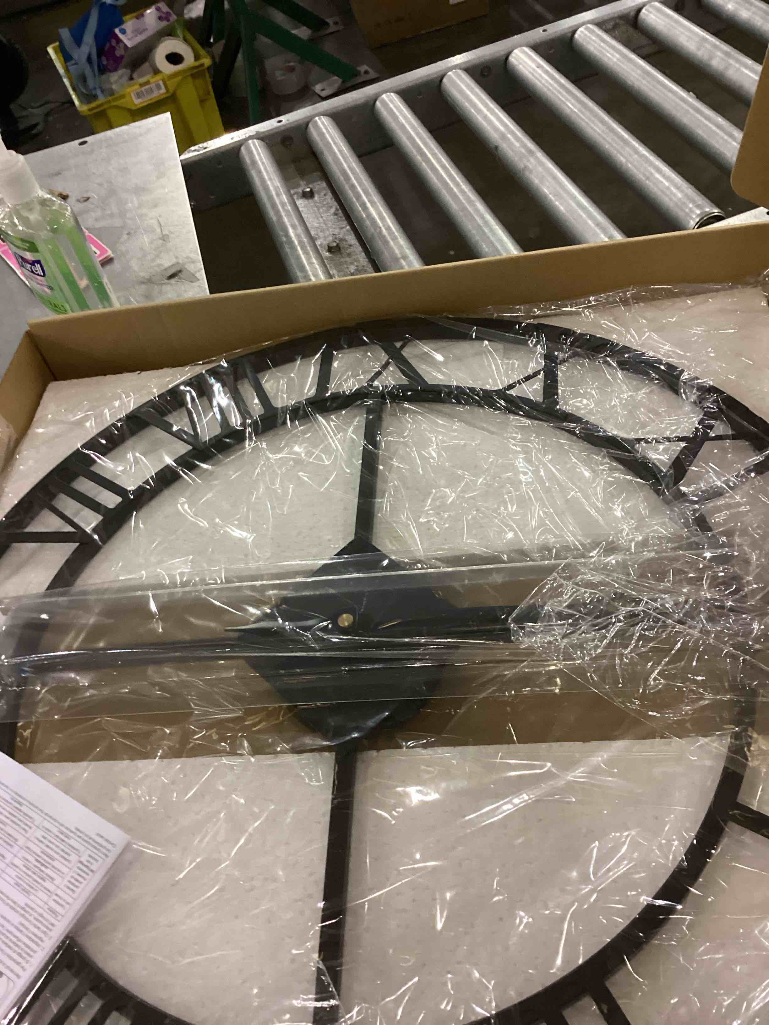 https://s3.amazonaws.com/lotting-images-prod/bidfta/PPE2546875_1752669883739.jpeg