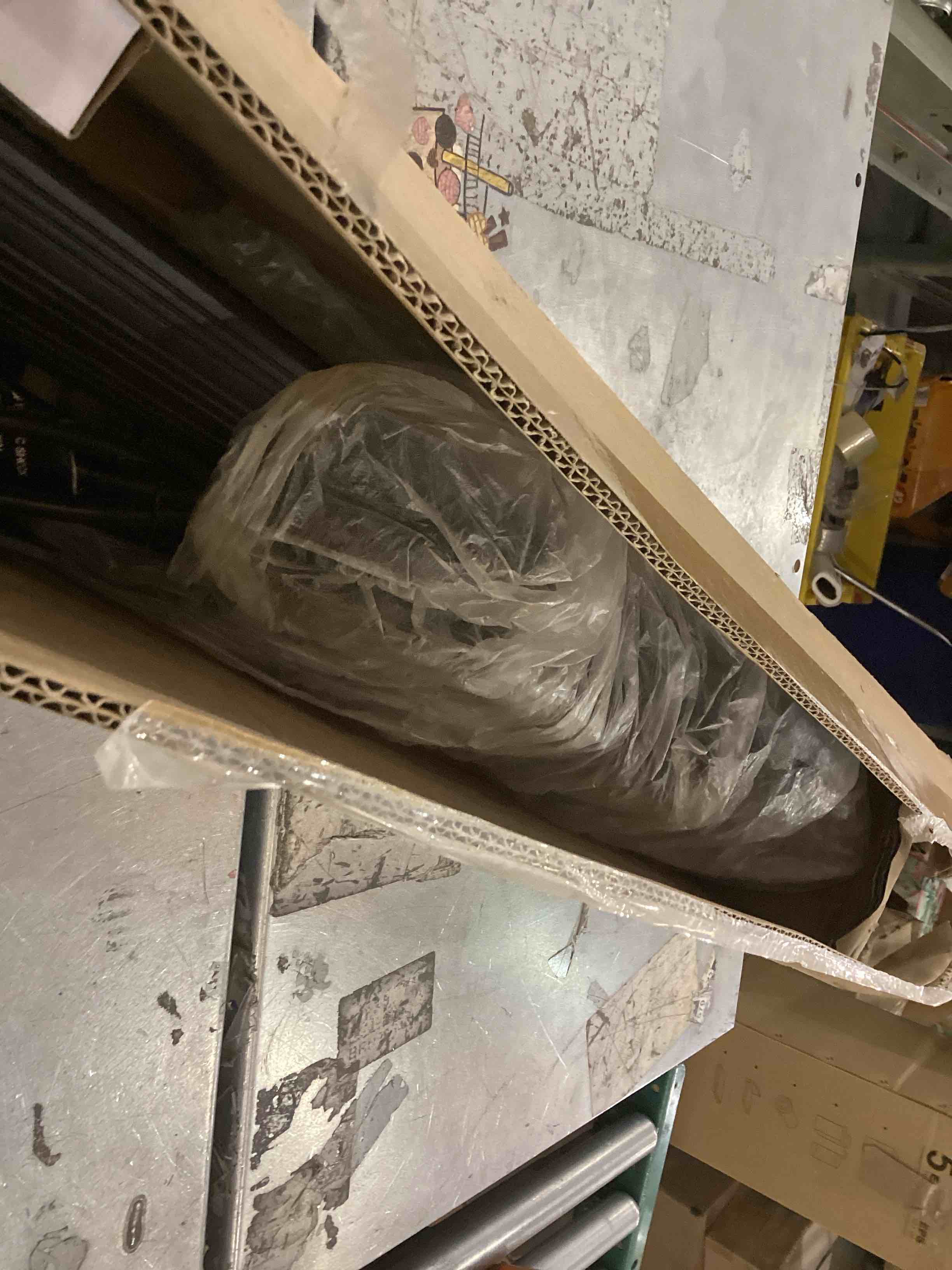 https://s3.amazonaws.com/lotting-images-prod/bidfta/PPE2546953_1752675965163.jpeg