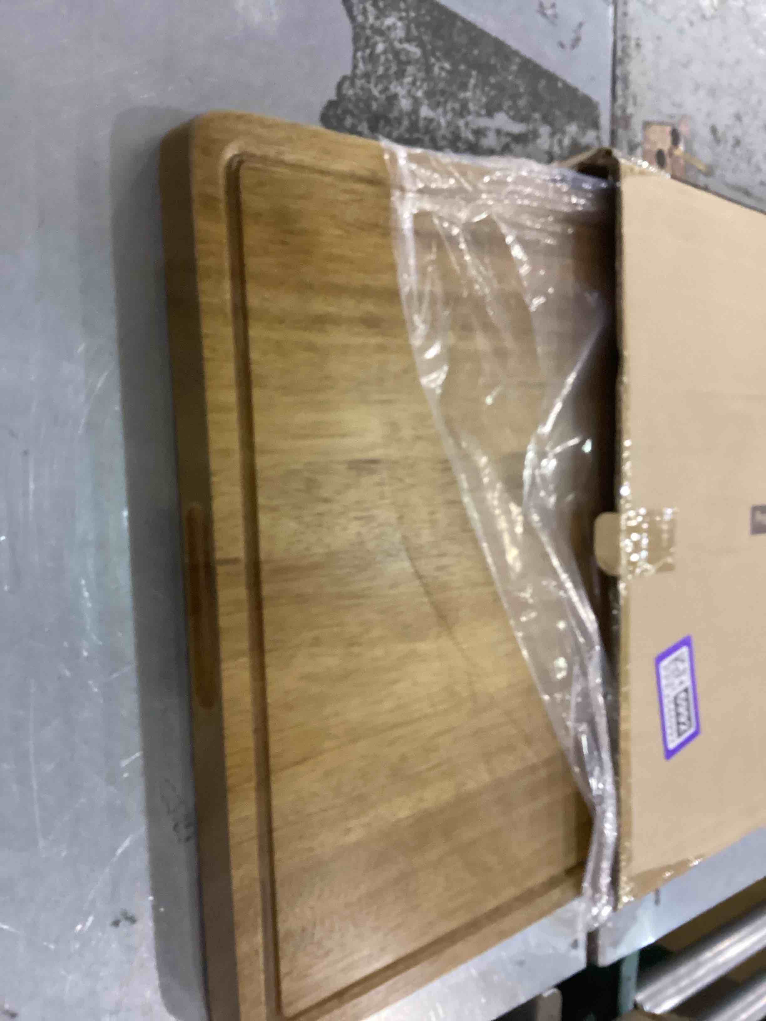 premium natural Acacia cutting board 