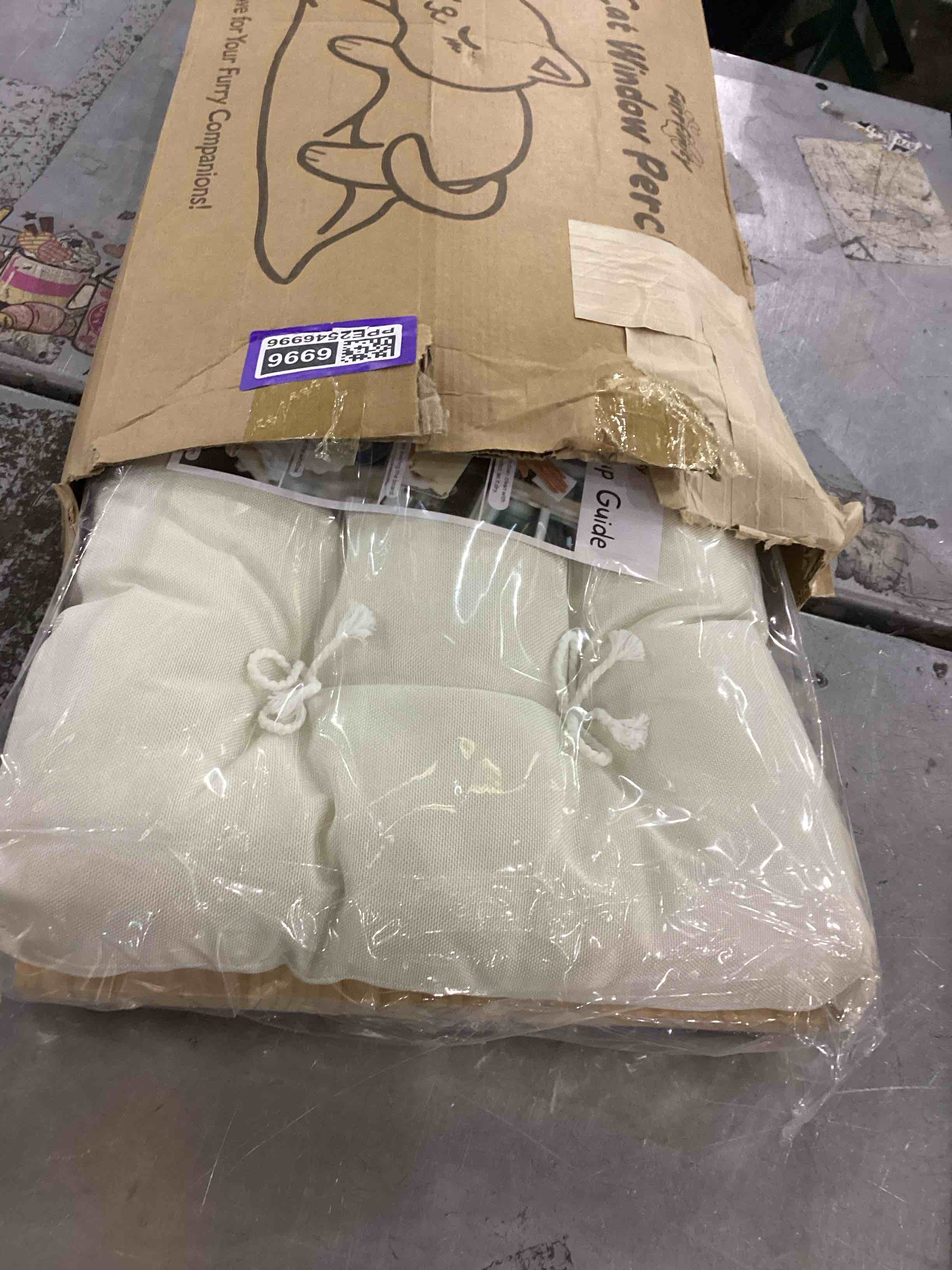 https://s3.amazonaws.com/lotting-images-prod/bidfta/PPE2546996_1752680389585.jpeg
