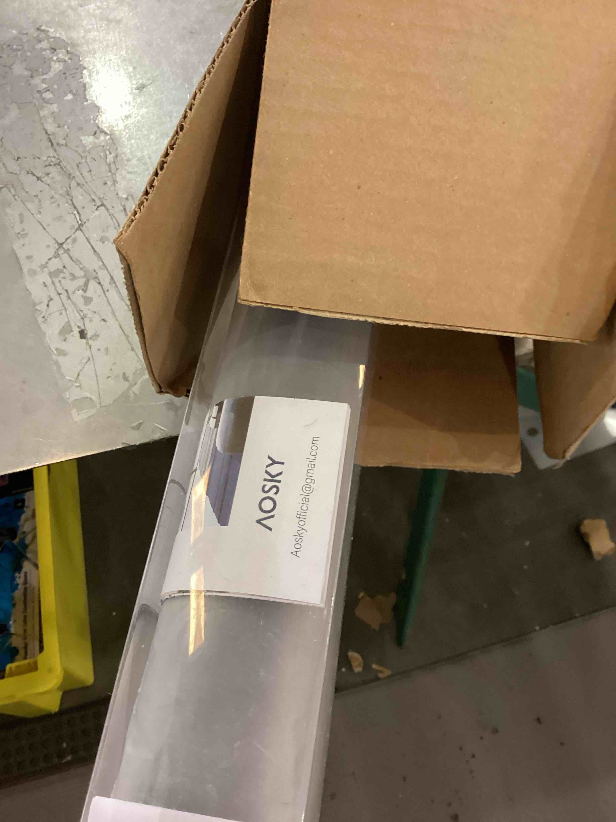 https://s3.amazonaws.com/lotting-images-prod/bidfta/PPE2546999_1752678997330.jpeg