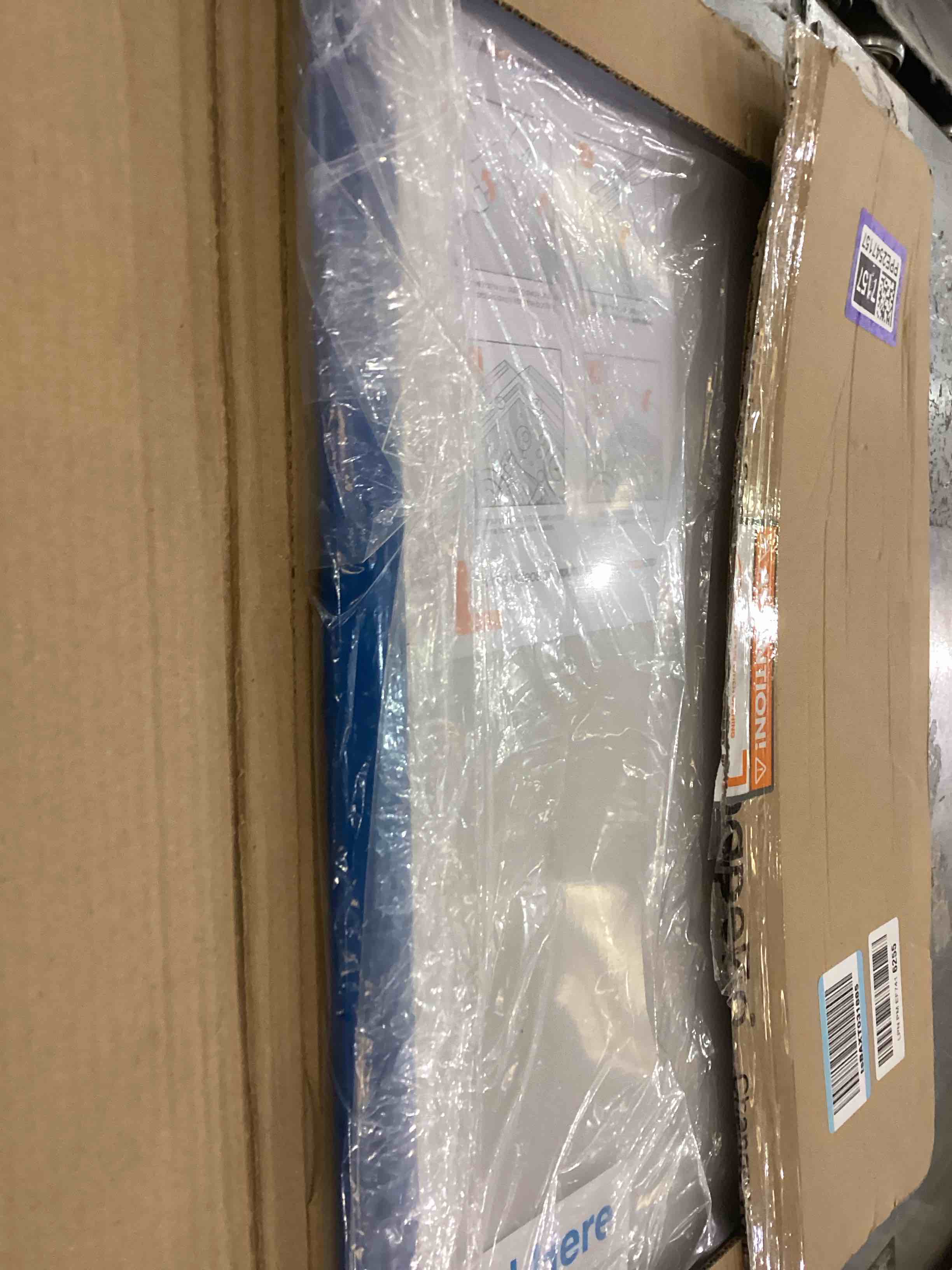 https://s3.amazonaws.com/lotting-images-prod/bidfta/PPE2547157_1752688011904.jpeg