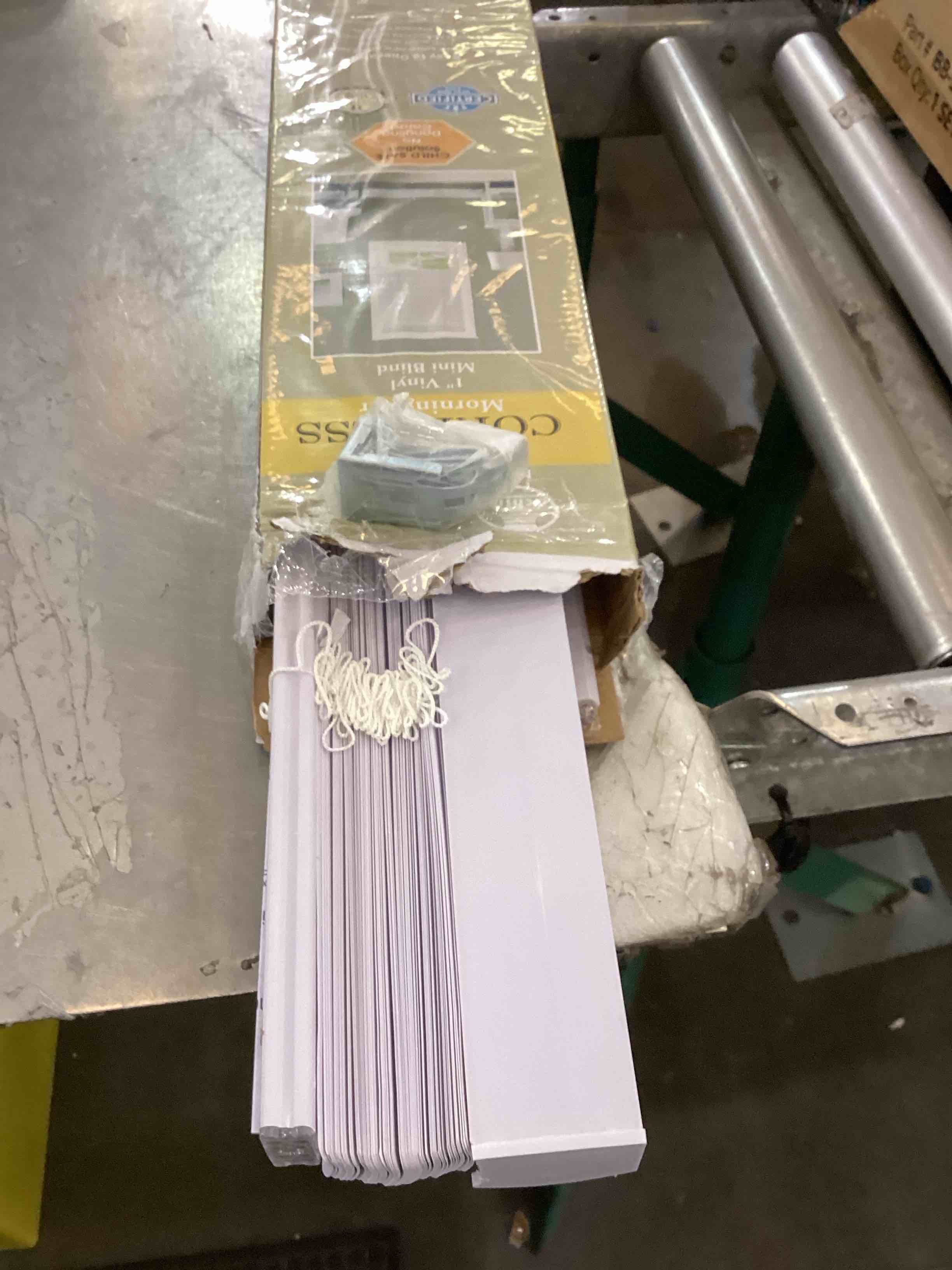 https://s3.amazonaws.com/lotting-images-prod/bidfta/PPE2547255_1752693011164.jpeg