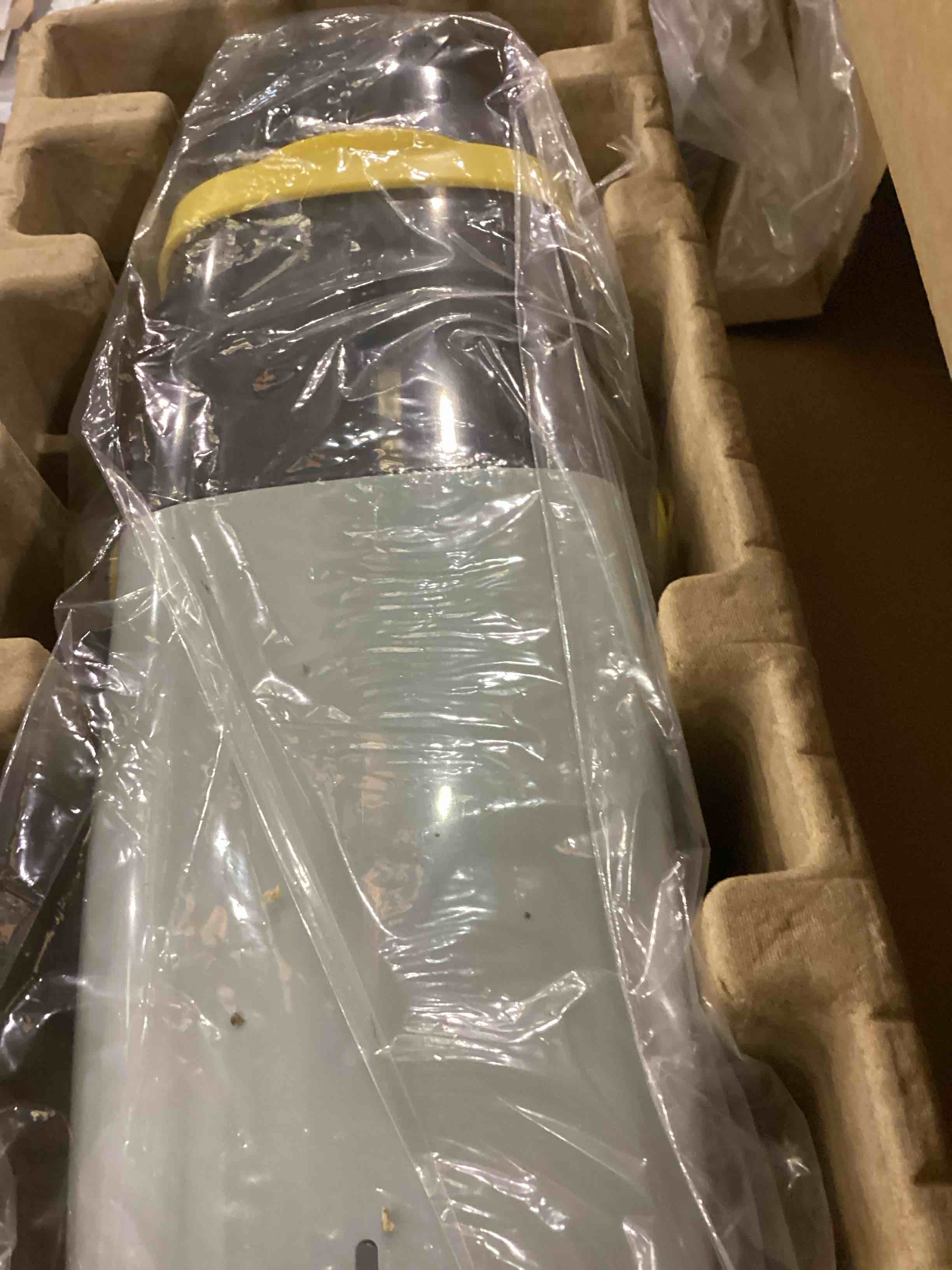 https://s3.amazonaws.com/lotting-images-prod/bidfta/PPE2547357_1752760892070.jpeg