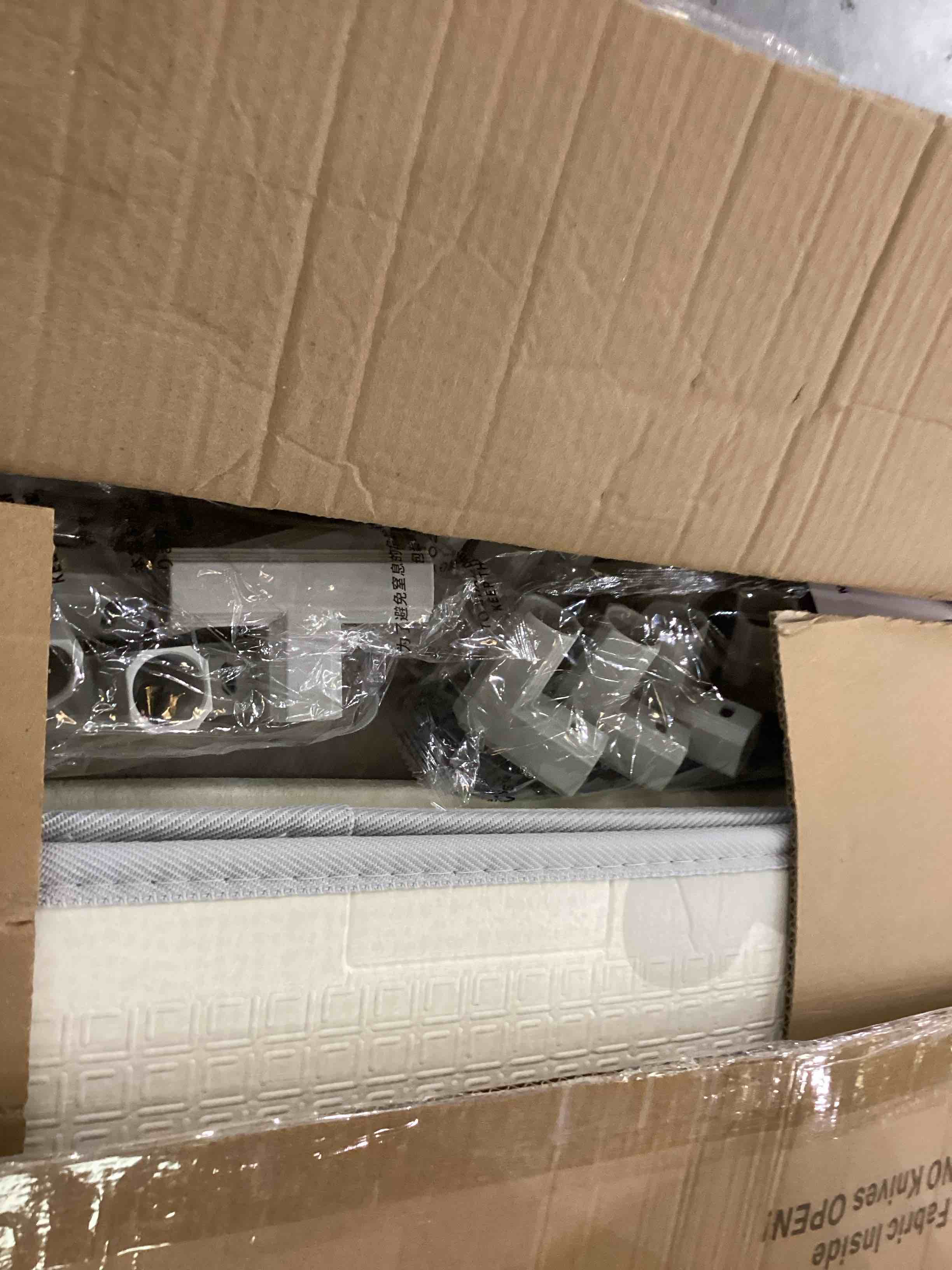 https://s3.amazonaws.com/lotting-images-prod/bidfta/PPE2547686_1752770972934.jpeg
