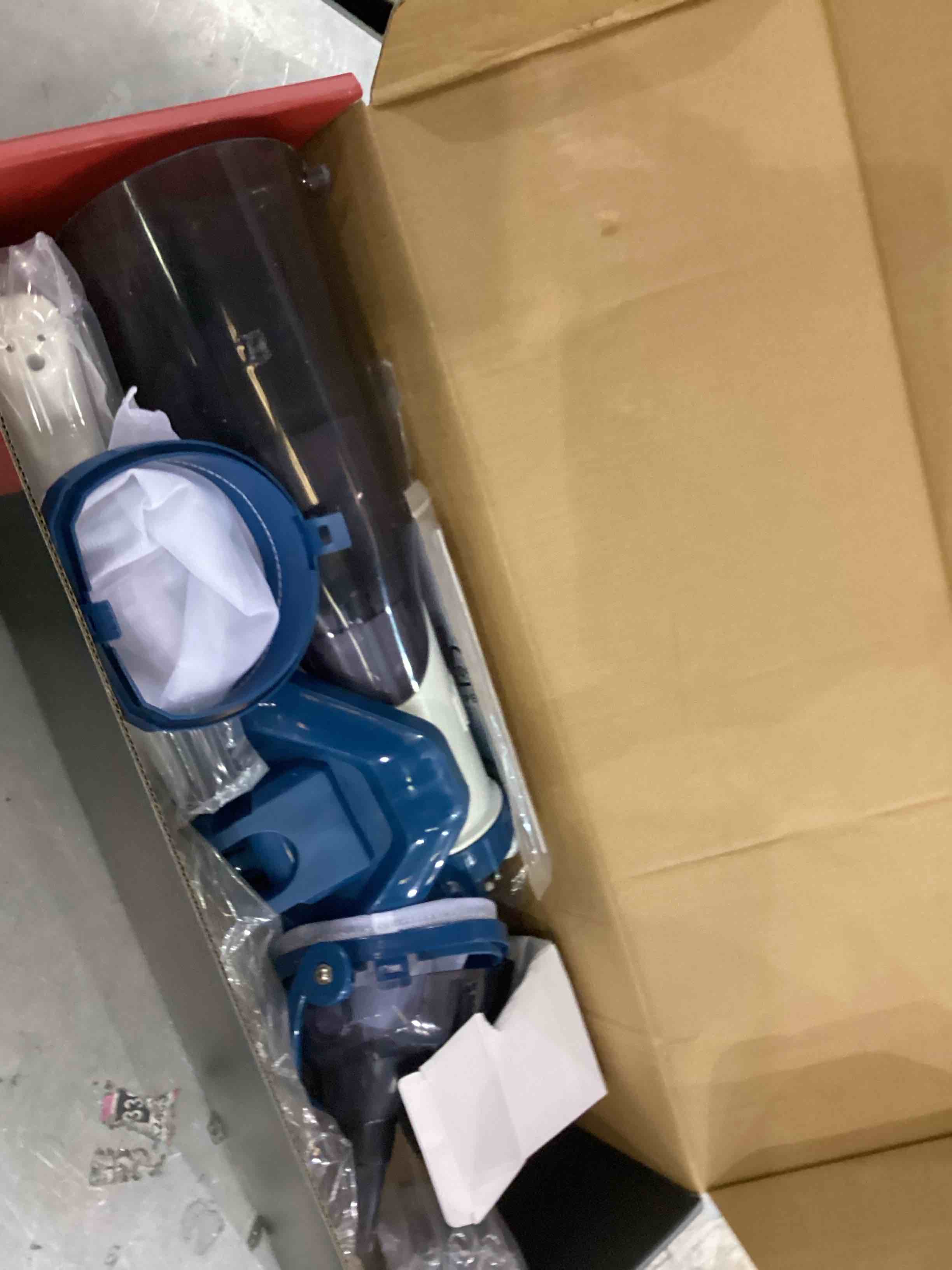https://s3.amazonaws.com/lotting-images-prod/bidfta/PPE2547724_1752773939281.jpeg