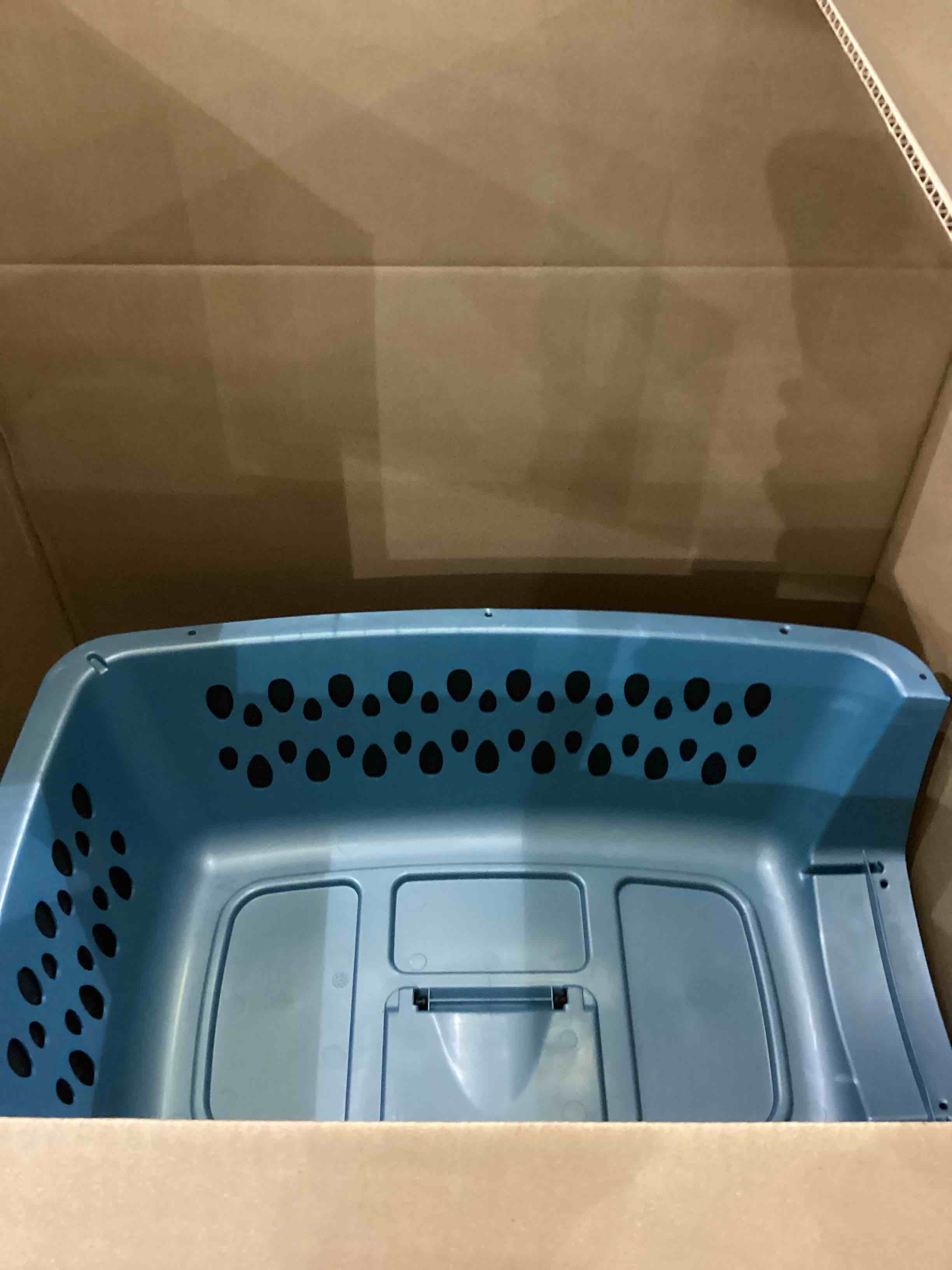 cat litter box