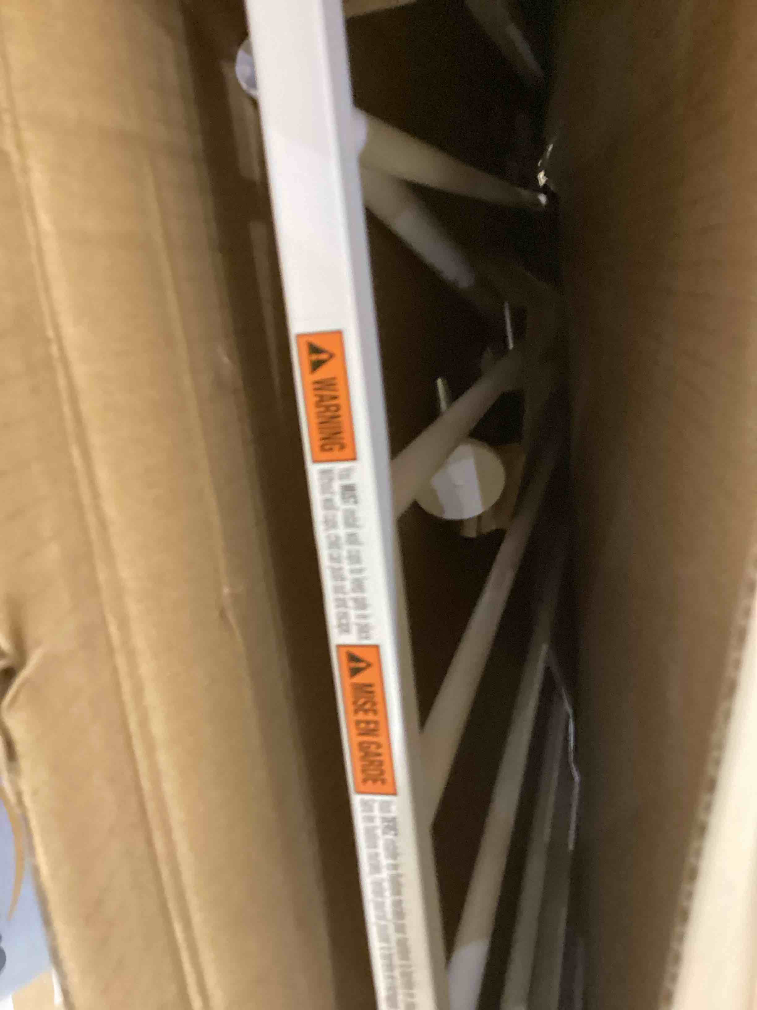 https://s3.amazonaws.com/lotting-images-prod/bidfta/PPE2547754_1752771743699.jpeg