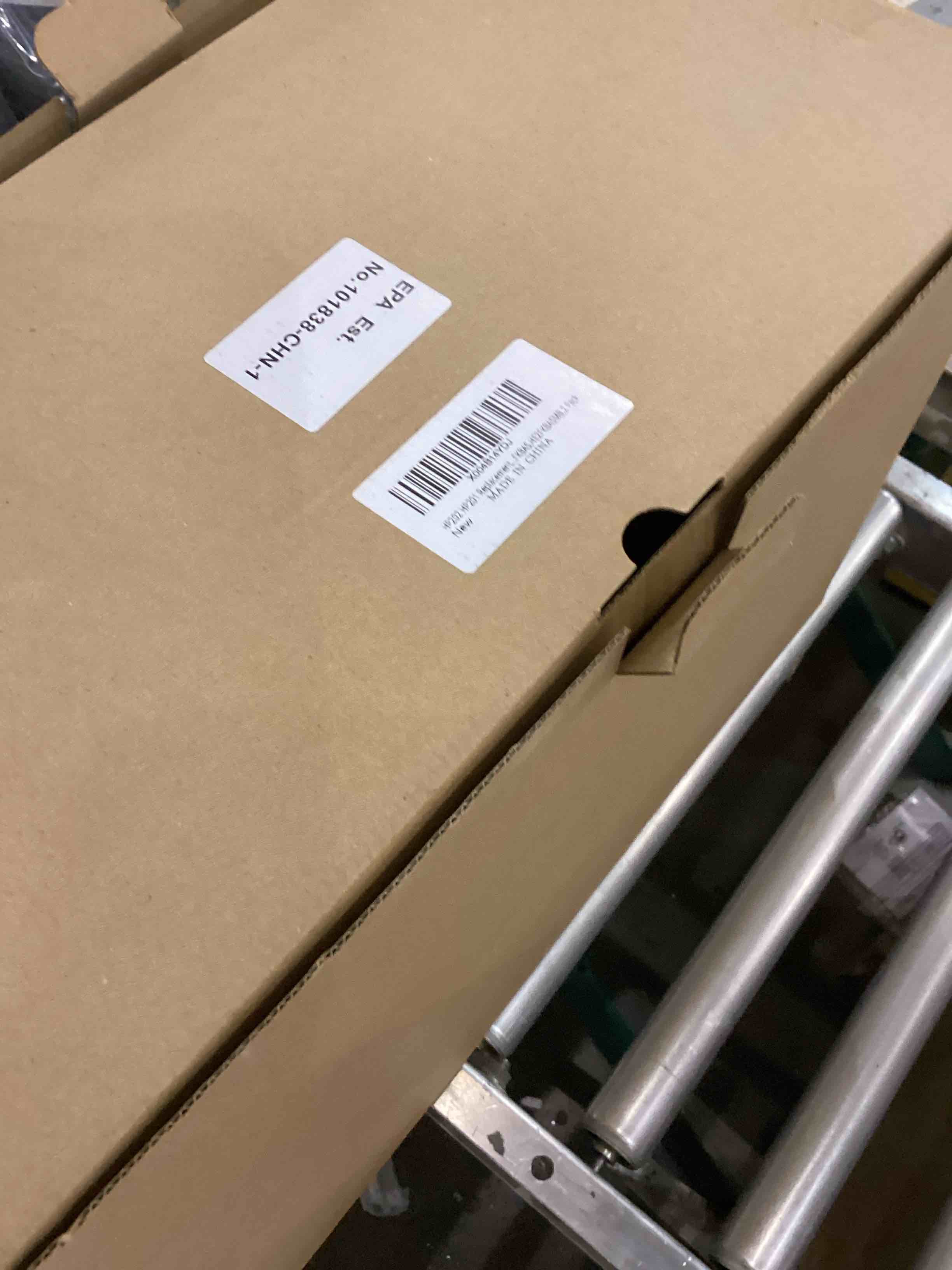 https://s3.amazonaws.com/lotting-images-prod/bidfta/PPE2548478_1753275500820.jpeg