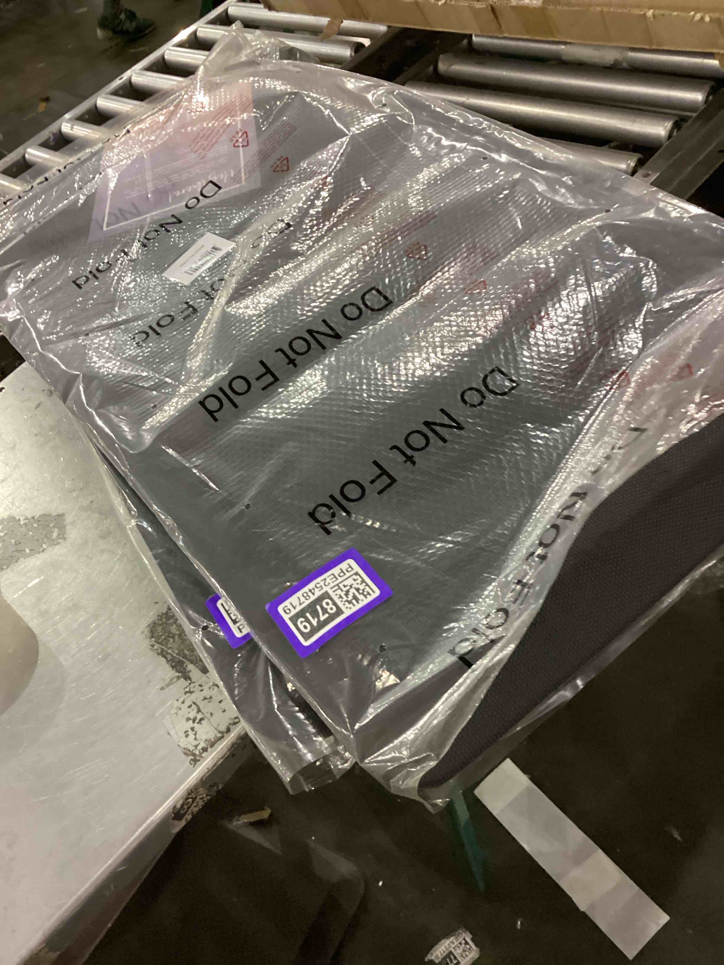 https://s3.amazonaws.com/lotting-images-prod/bidfta/PPE2548703_1753354596035.jpeg