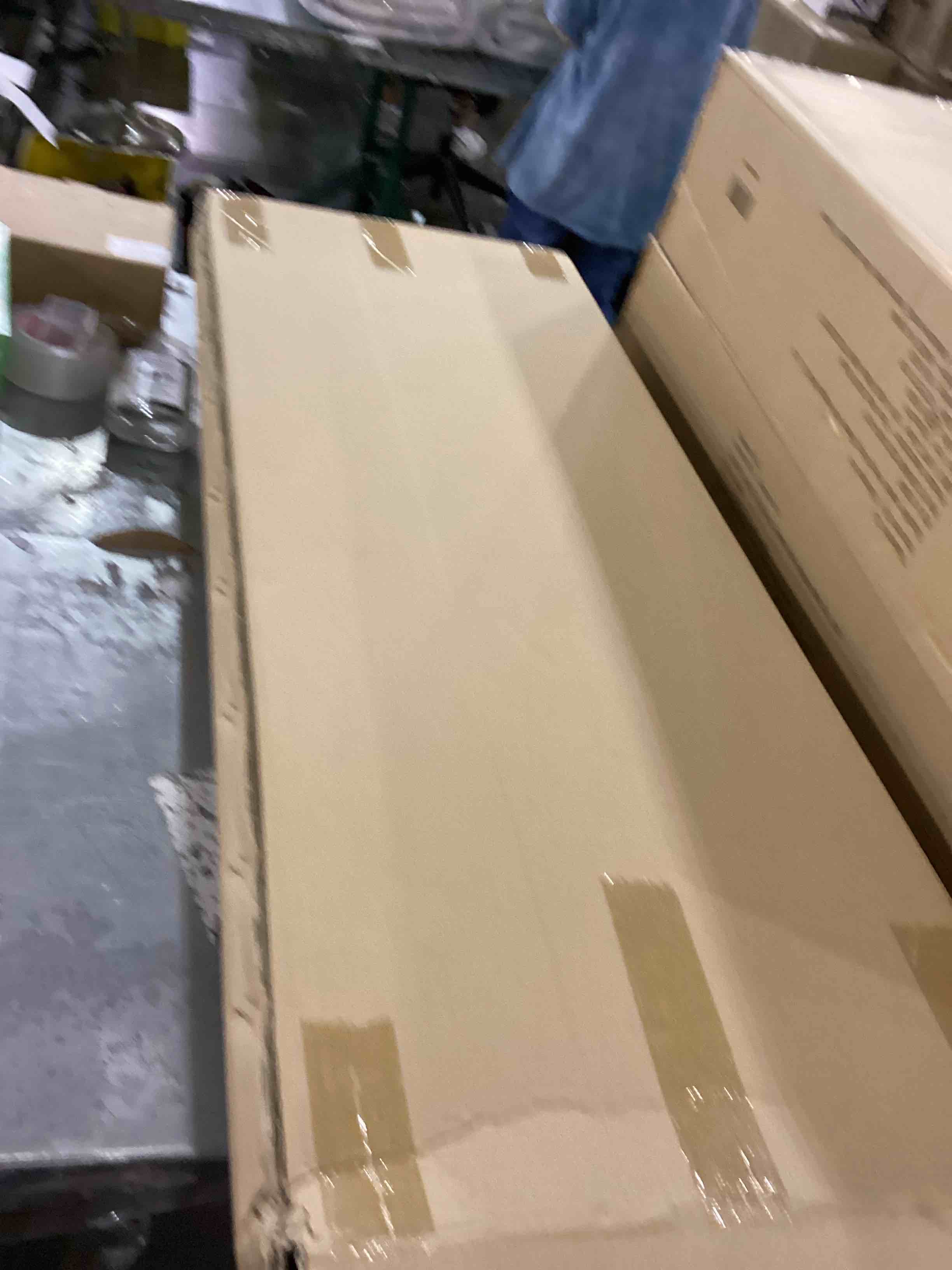 https://s3.amazonaws.com/lotting-images-prod/bidfta/PPE2548720_1753356103140.jpeg