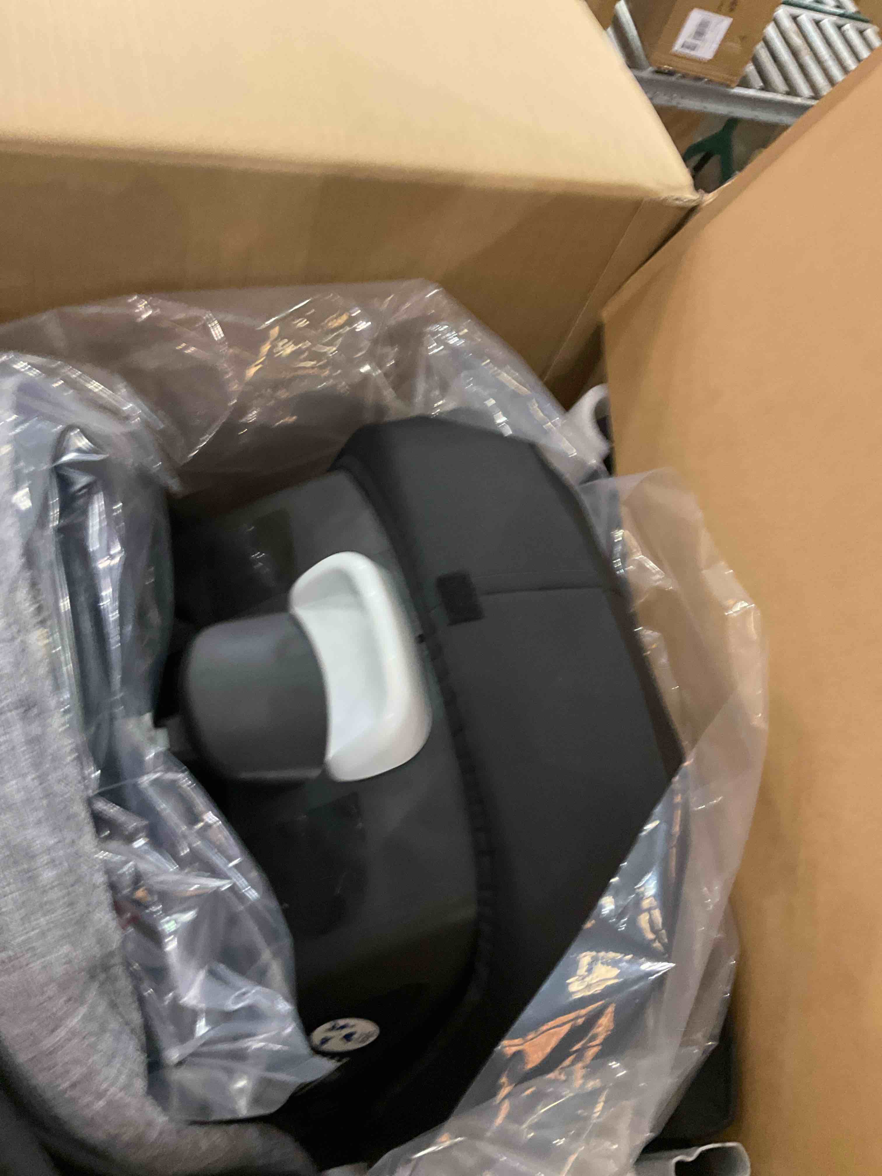 https://s3.amazonaws.com/lotting-images-prod/bidfta/PPE2550735_1754580250625.jpeg