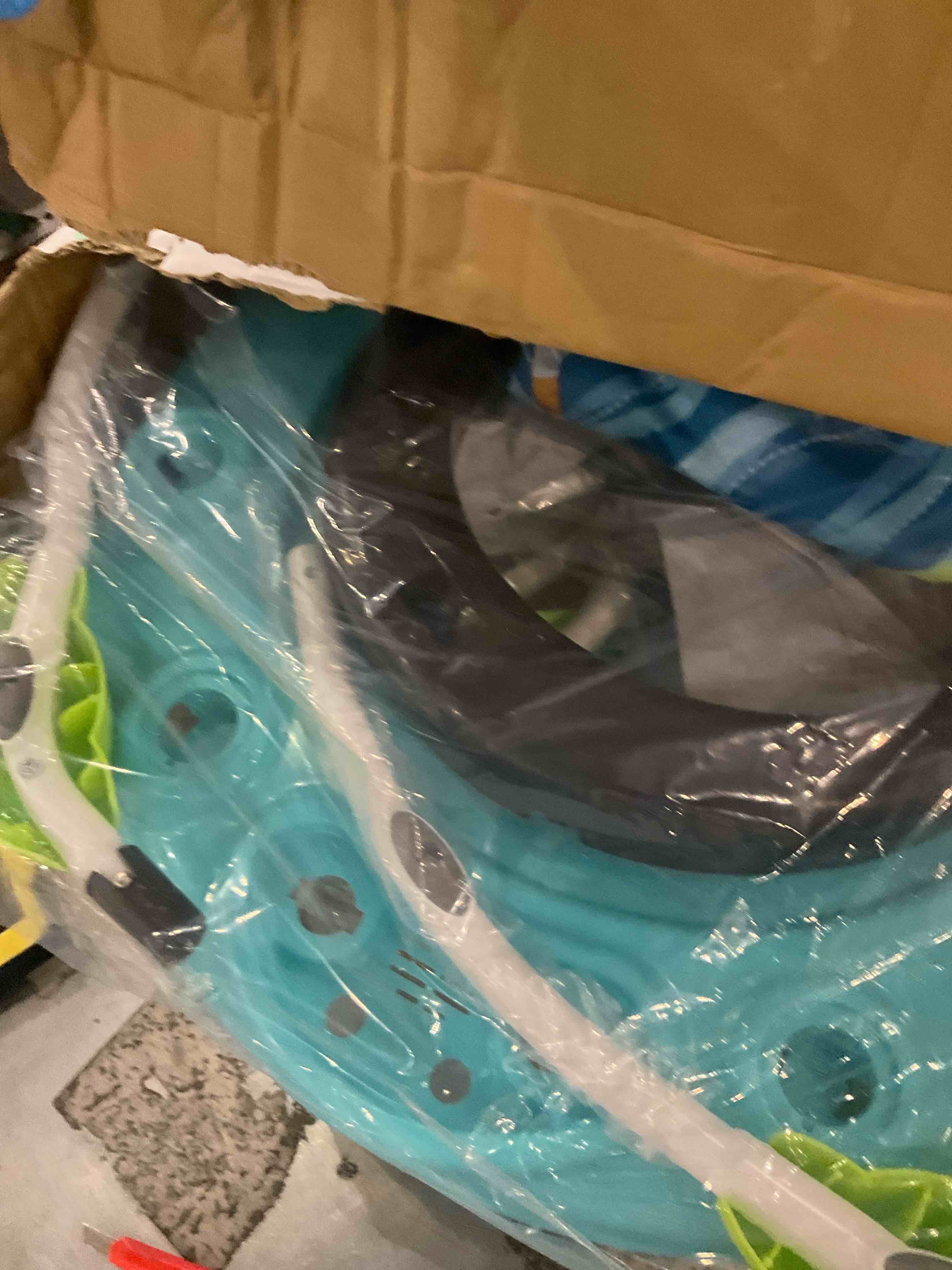 https://s3.amazonaws.com/lotting-images-prod/bidfta/PPE2550736_1754566411505.jpeg