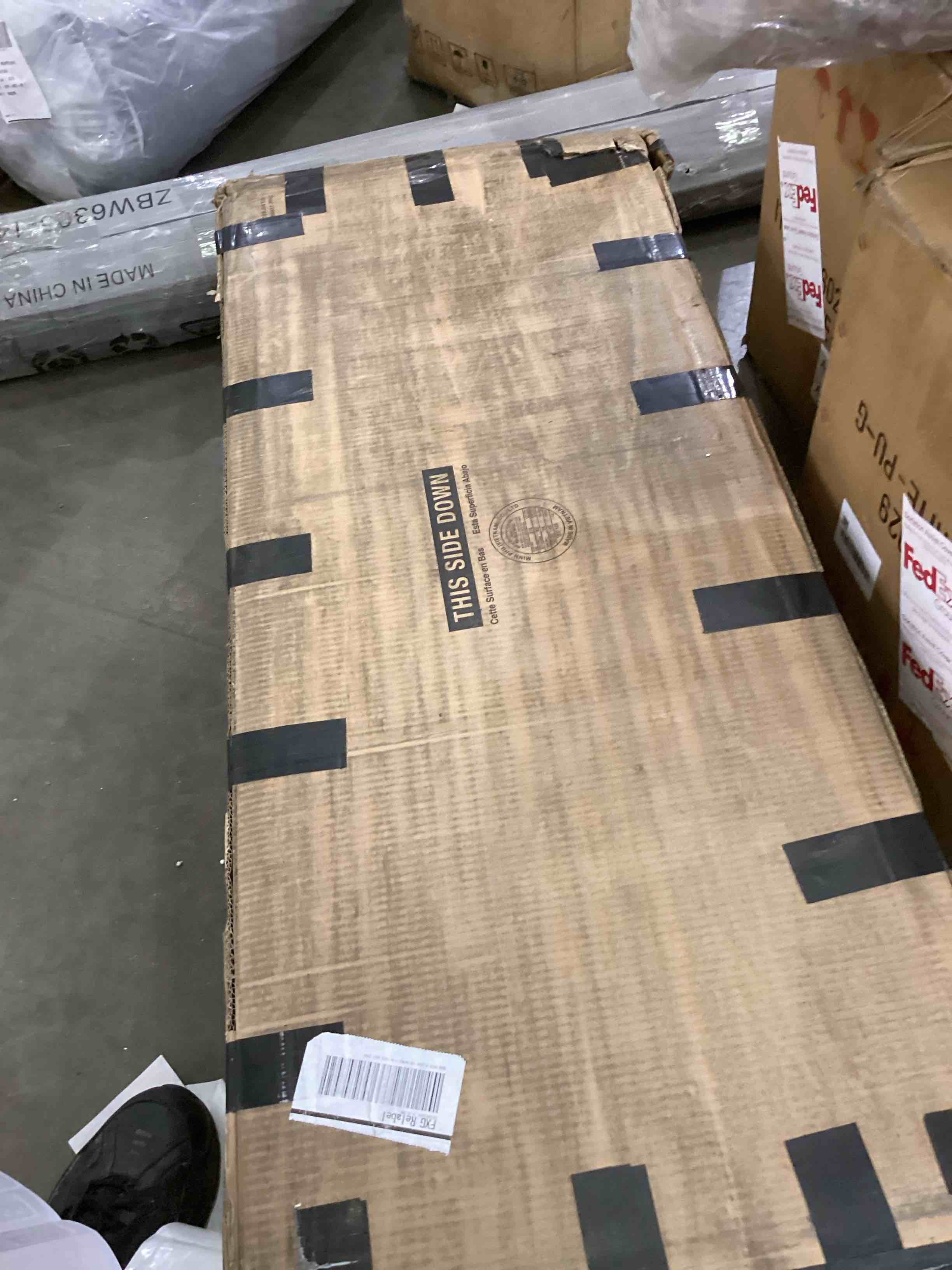 https://s3.amazonaws.com/lotting-images-prod/bidfta/PPE2551053_1752668702105.jpeg
