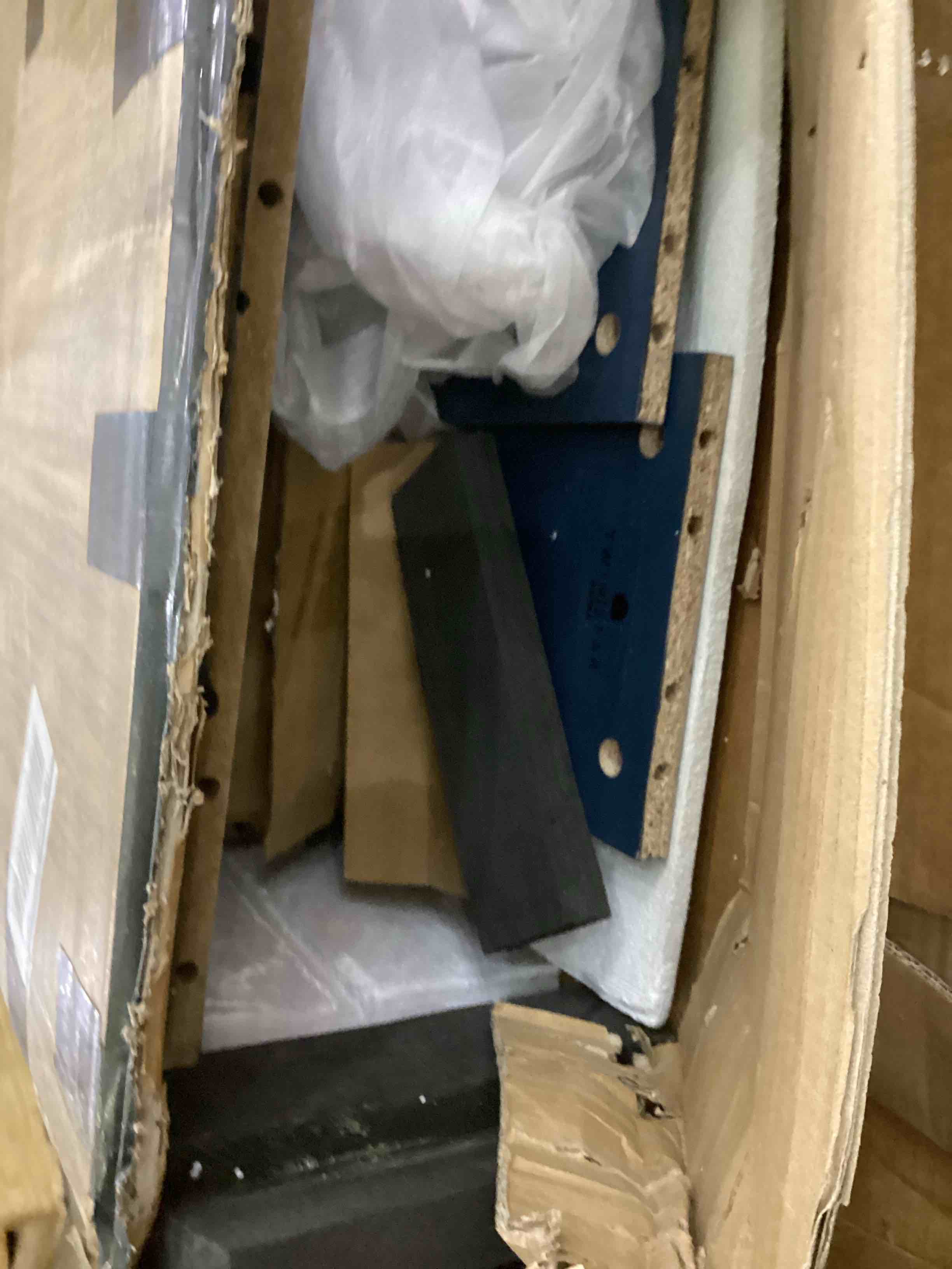 https://s3.amazonaws.com/lotting-images-prod/bidfta/PPE2551053_1752668708836.jpeg
