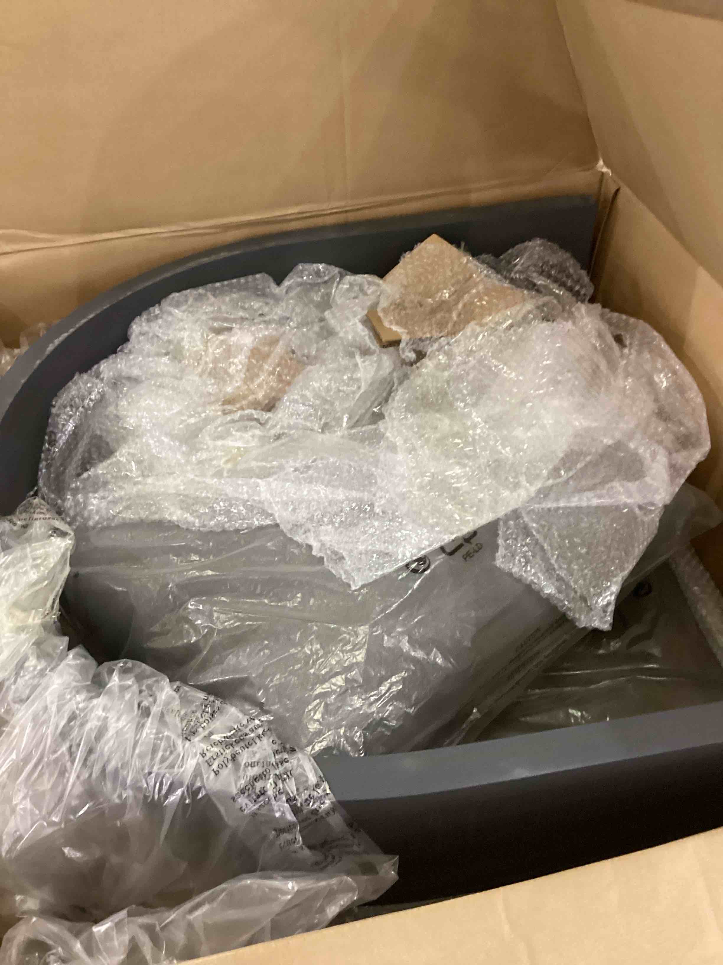 https://s3.amazonaws.com/lotting-images-prod/bidfta/PPE2551161_1752686289650.jpeg
