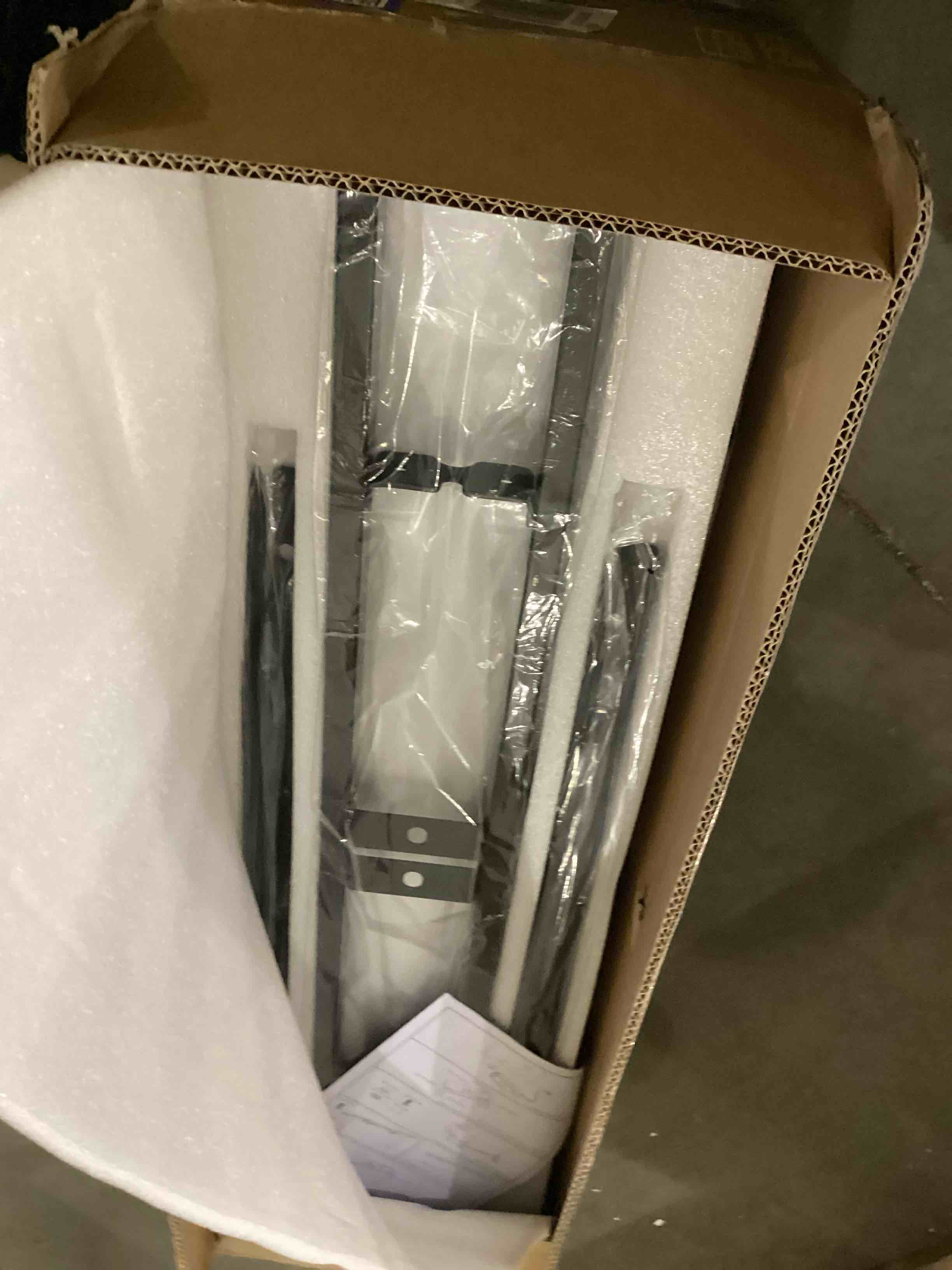 https://s3.amazonaws.com/lotting-images-prod/bidfta/PPE2551280_1752841318780.jpeg