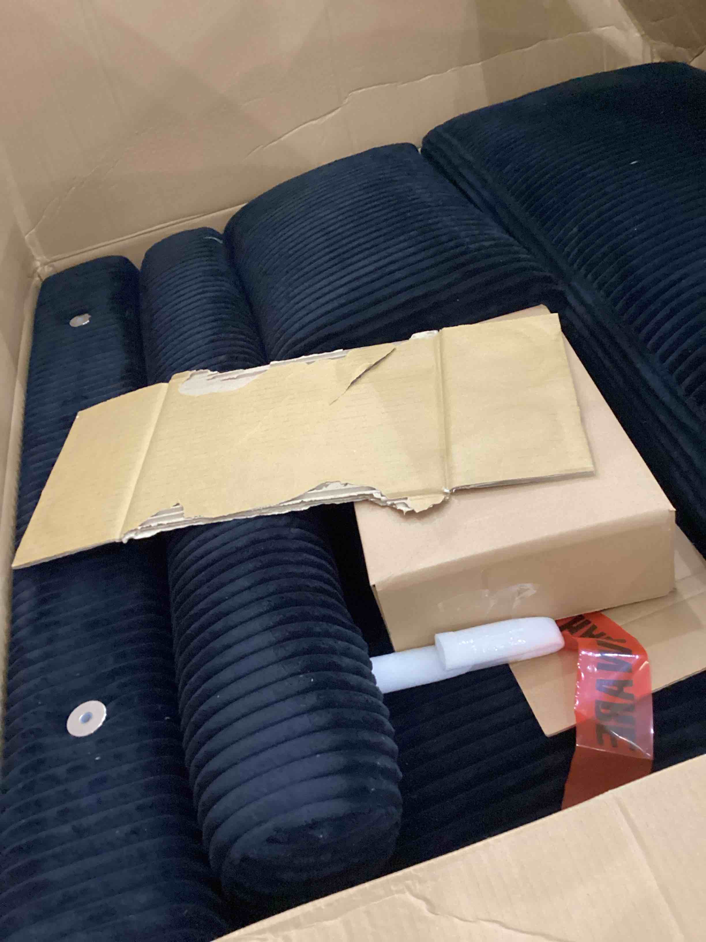 https://s3.amazonaws.com/lotting-images-prod/bidfta/PPE2551285_1752841904978.jpeg