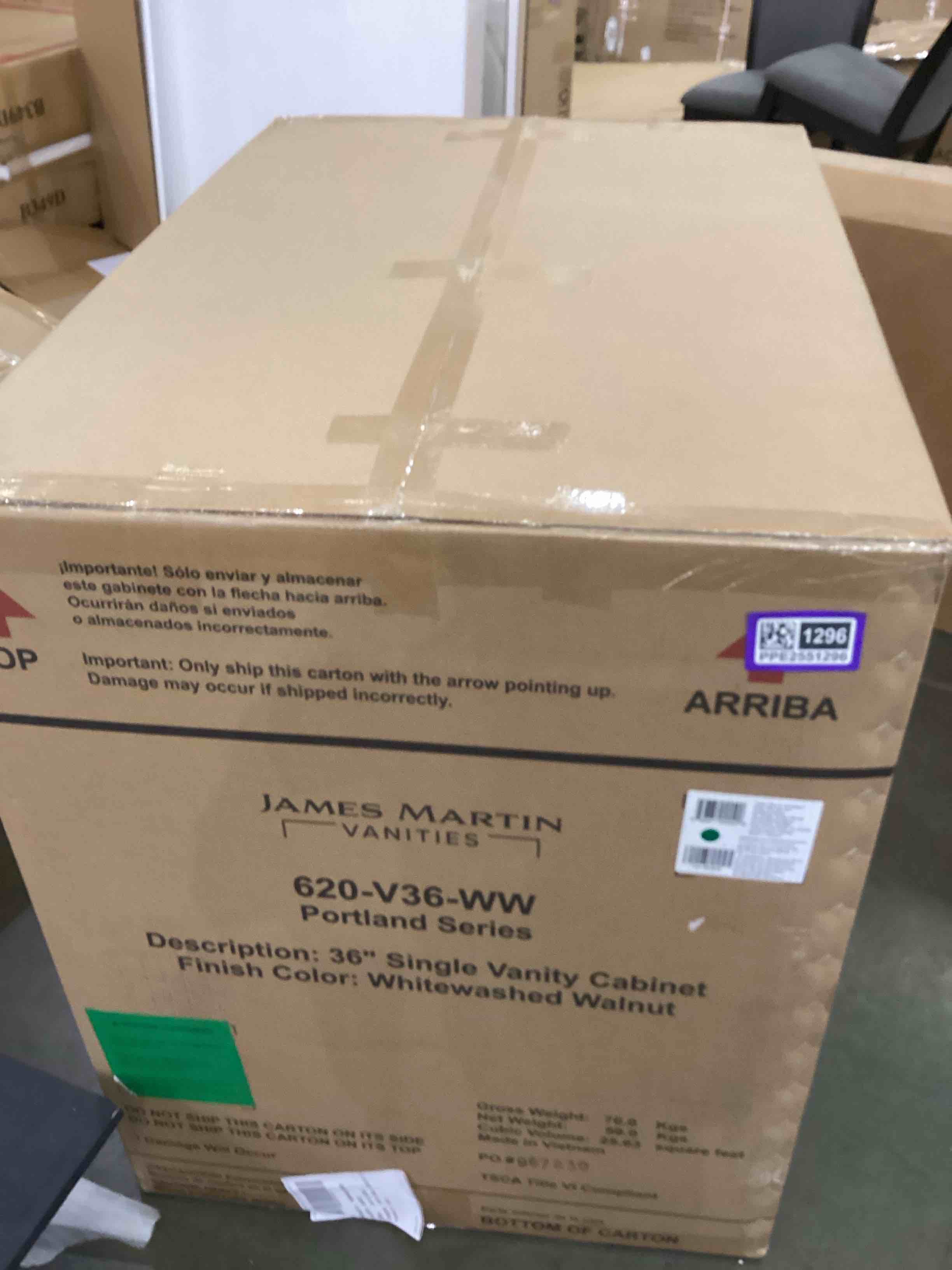 https://s3.amazonaws.com/lotting-images-prod/bidfta/PPE2551296_1752844915284.jpeg