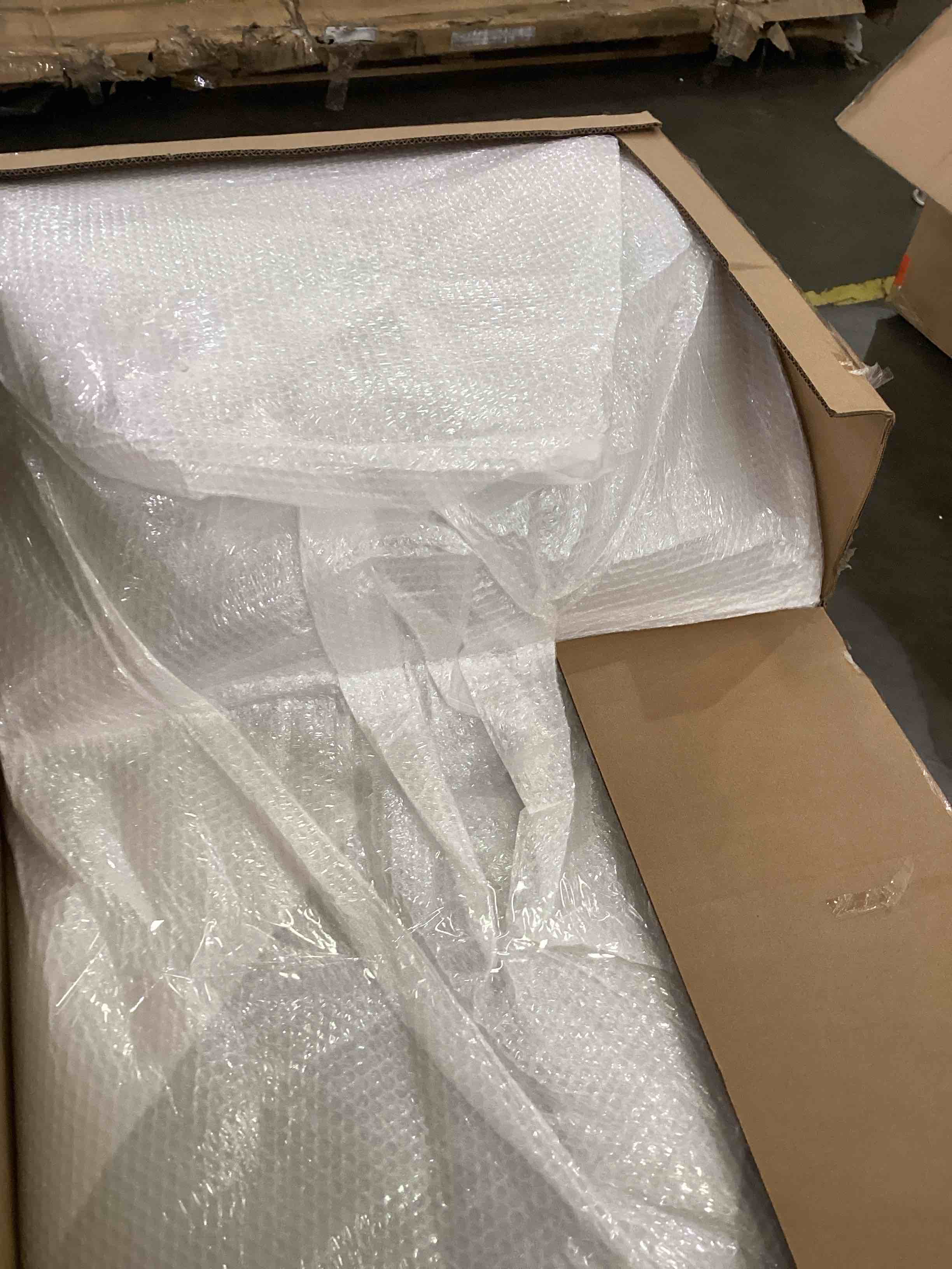 https://s3.amazonaws.com/lotting-images-prod/bidfta/PPE2551300_1752845362537.jpeg