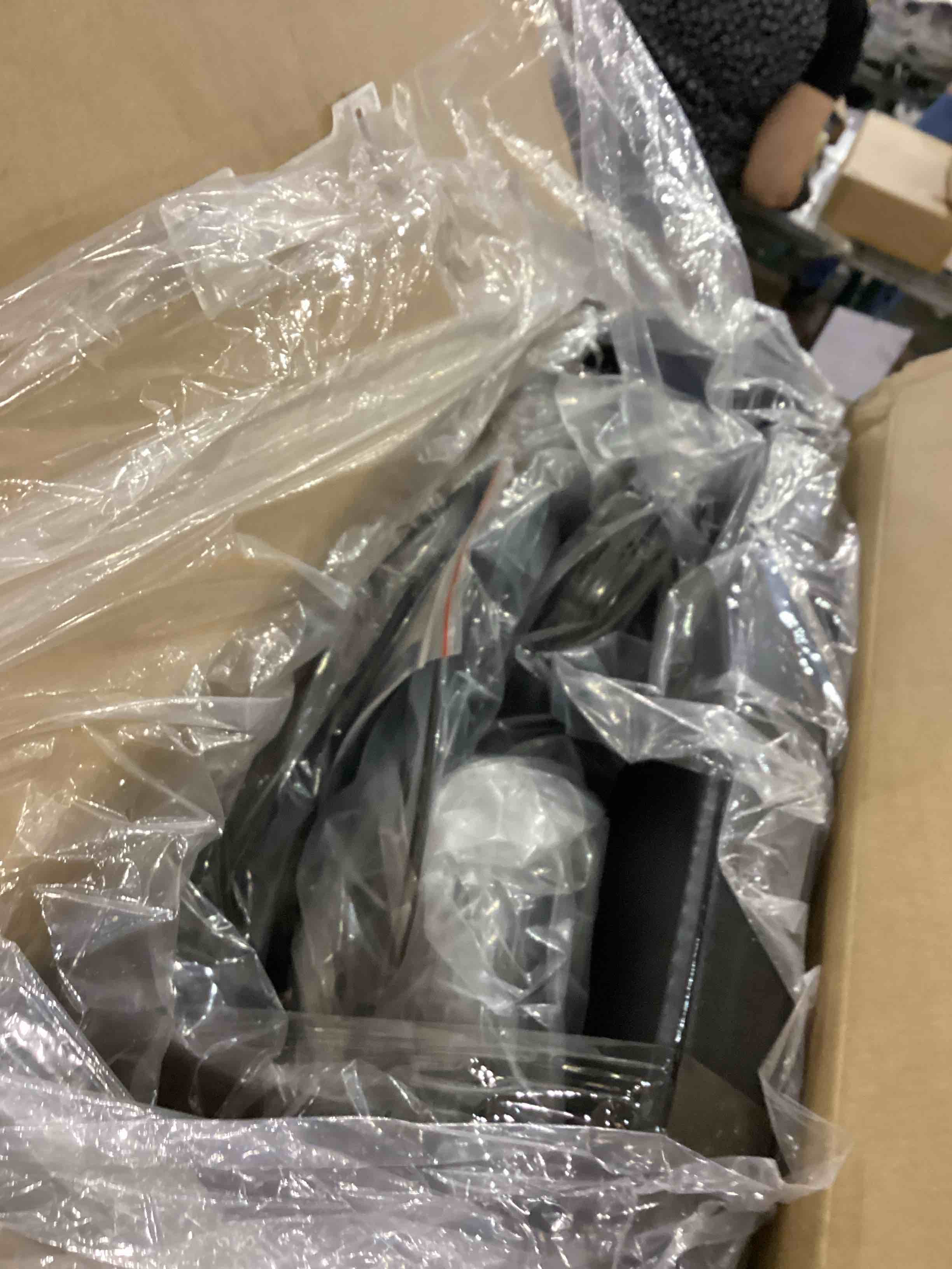 https://s3.amazonaws.com/lotting-images-prod/bidfta/PPE2551391_1752756017046.jpeg