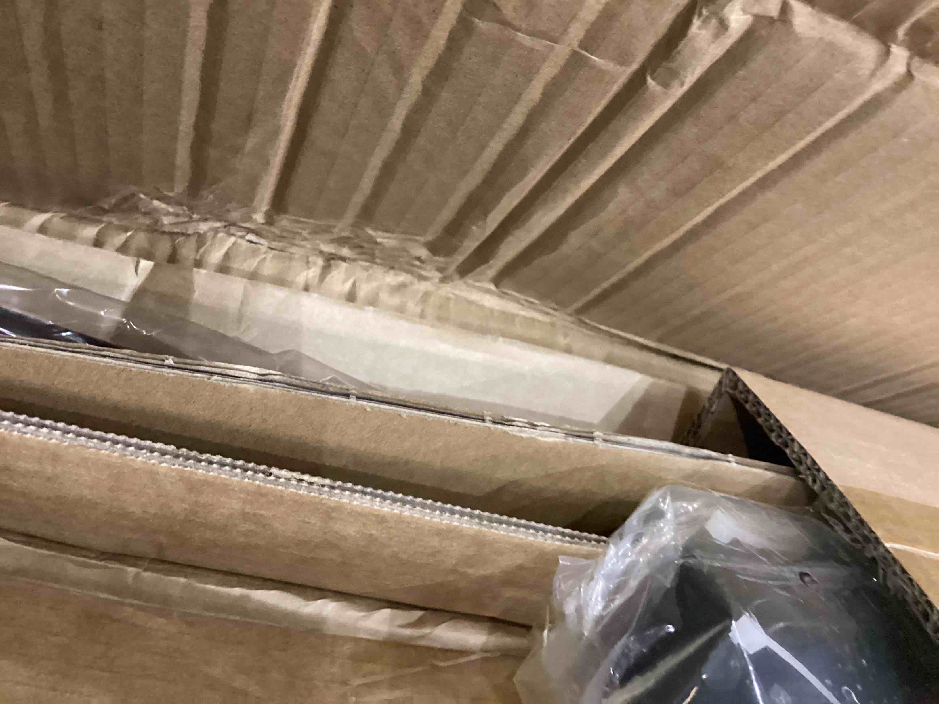 https://s3.amazonaws.com/lotting-images-prod/bidfta/PPE2551507_1752772374704.jpeg