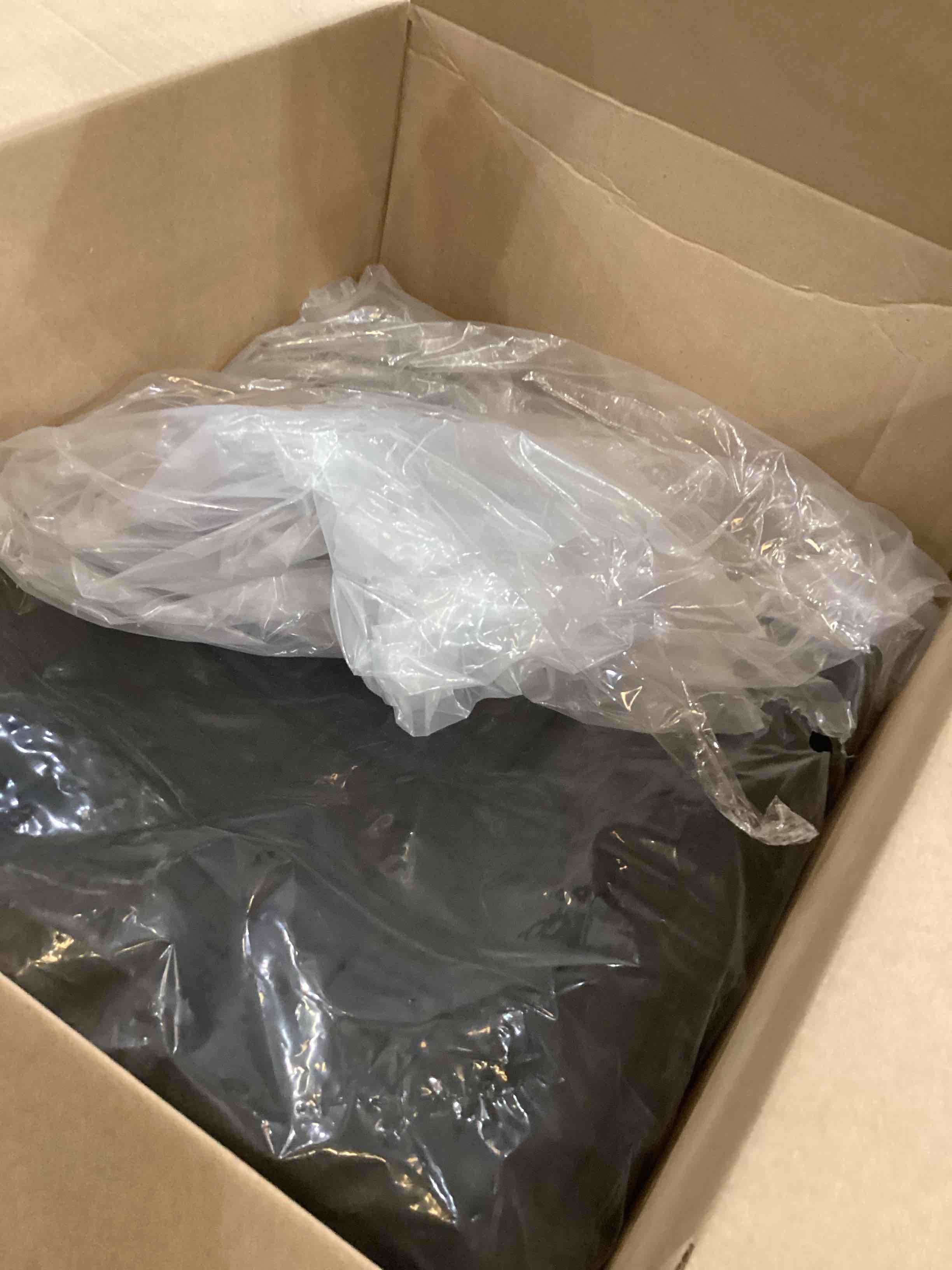 https://s3.amazonaws.com/lotting-images-prod/bidfta/PPE2551633_1752777002615.jpeg
