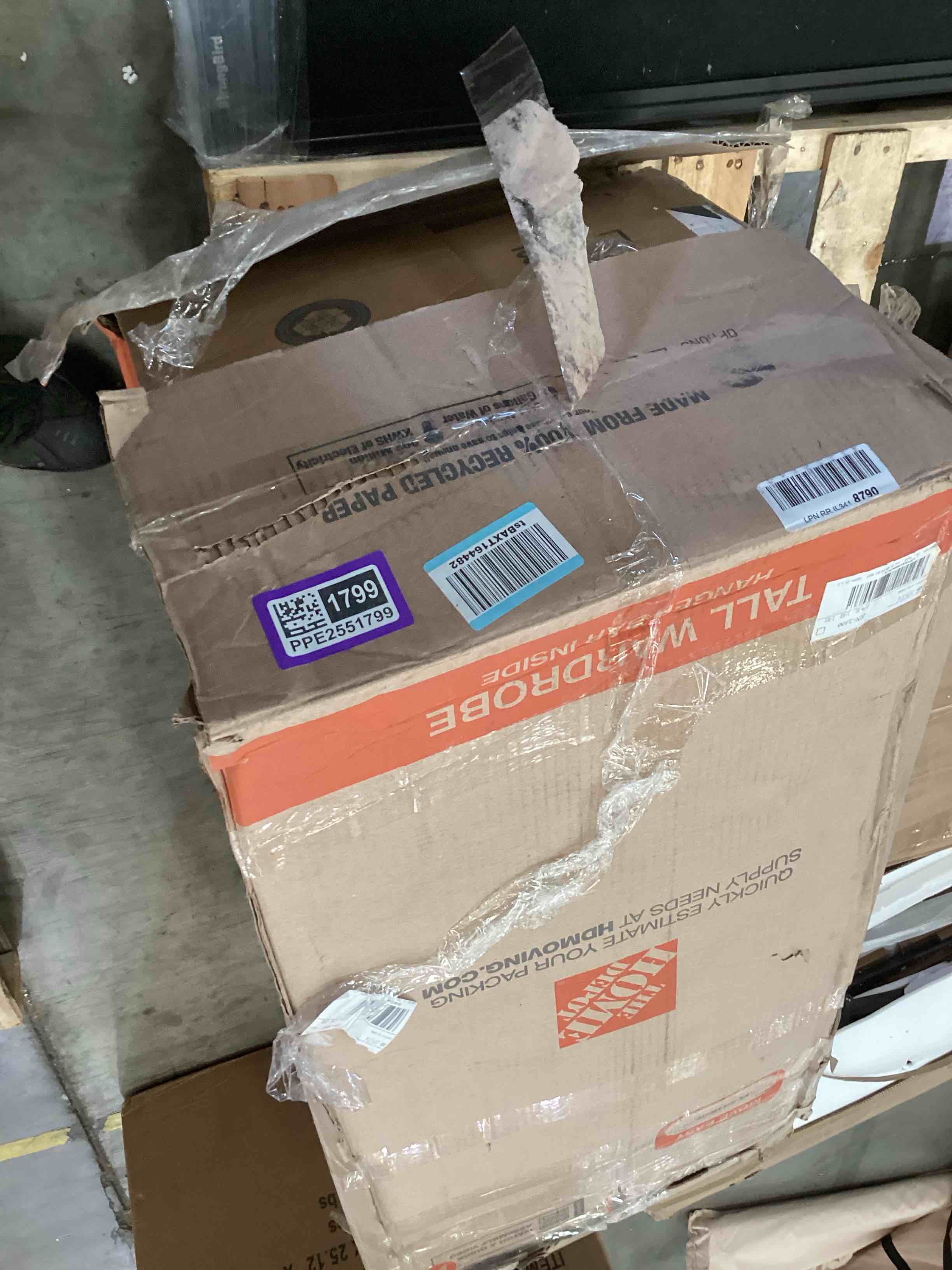https://s3.amazonaws.com/lotting-images-prod/bidfta/PPE2551799_1752864536376.jpeg