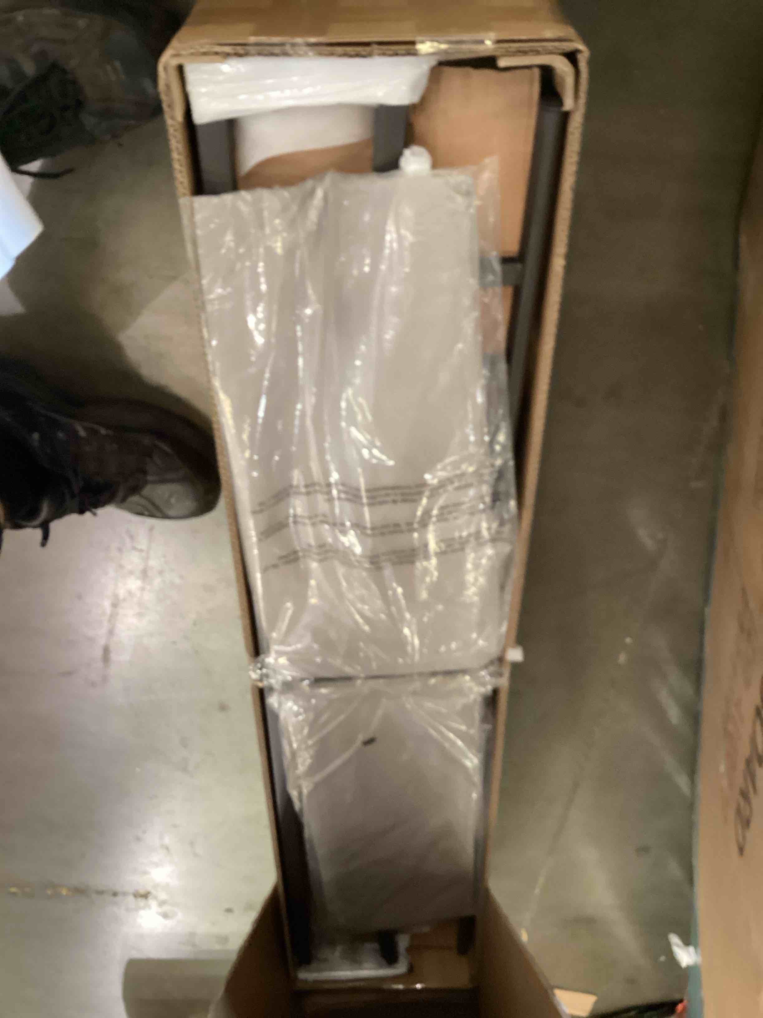 https://s3.amazonaws.com/lotting-images-prod/bidfta/PPE2551826_1752866096189.jpeg