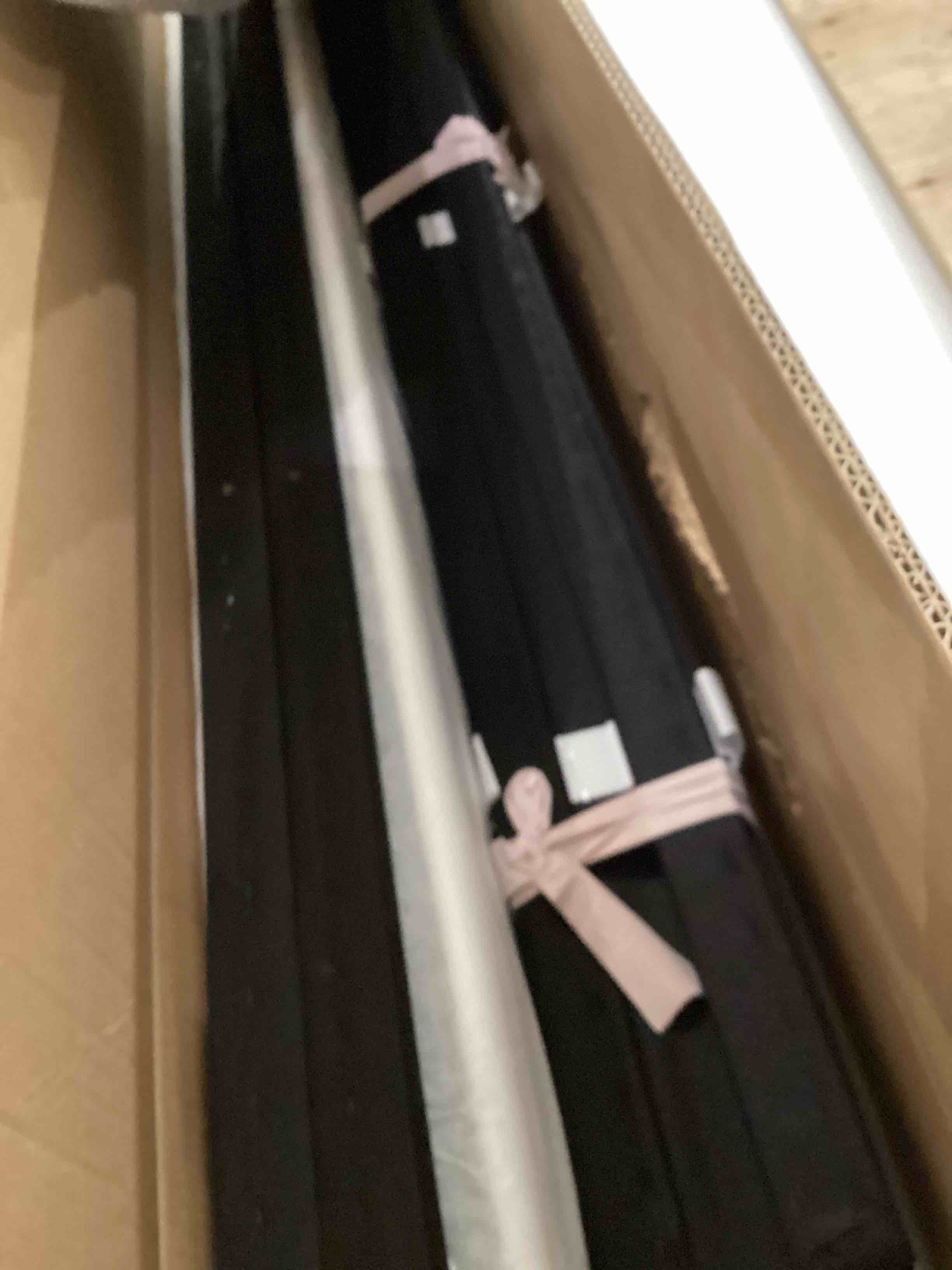 https://s3.amazonaws.com/lotting-images-prod/bidfta/PPE2551879_1753102469437.jpeg