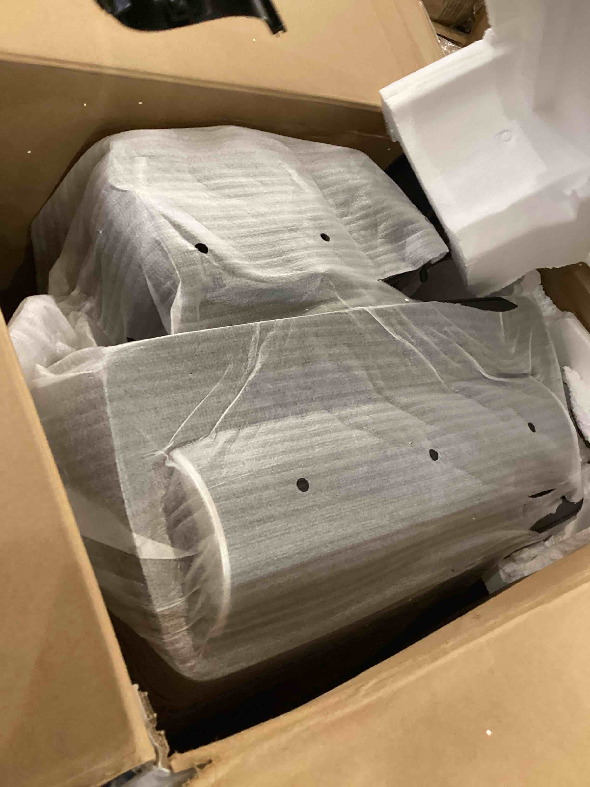 https://s3.amazonaws.com/lotting-images-prod/bidfta/PPE2551921_1753110025114.jpeg