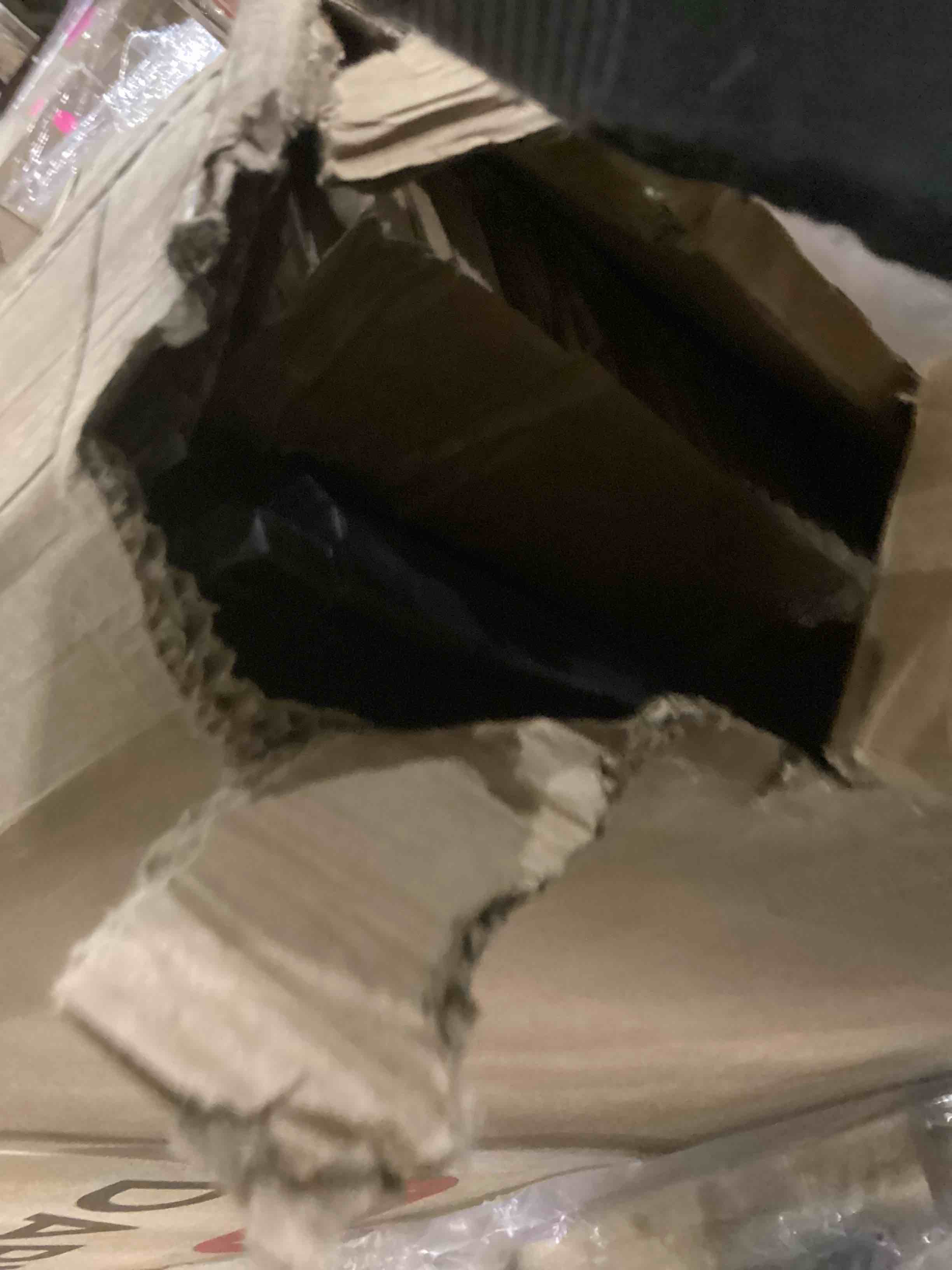 https://s3.amazonaws.com/lotting-images-prod/bidfta/PPE2552139_1753182919937.jpeg