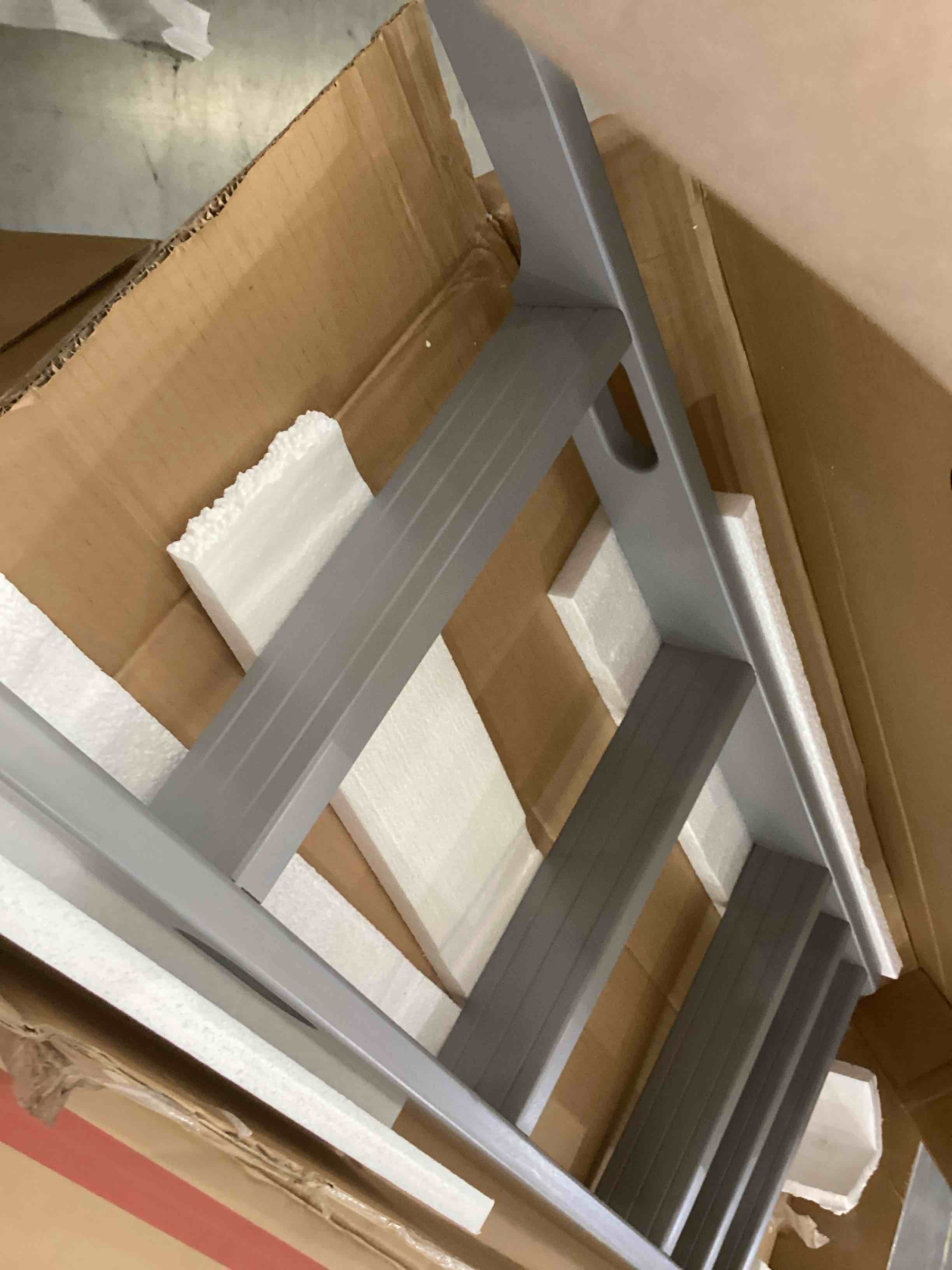 https://s3.amazonaws.com/lotting-images-prod/bidfta/PPE2552210_1753192849058.jpeg