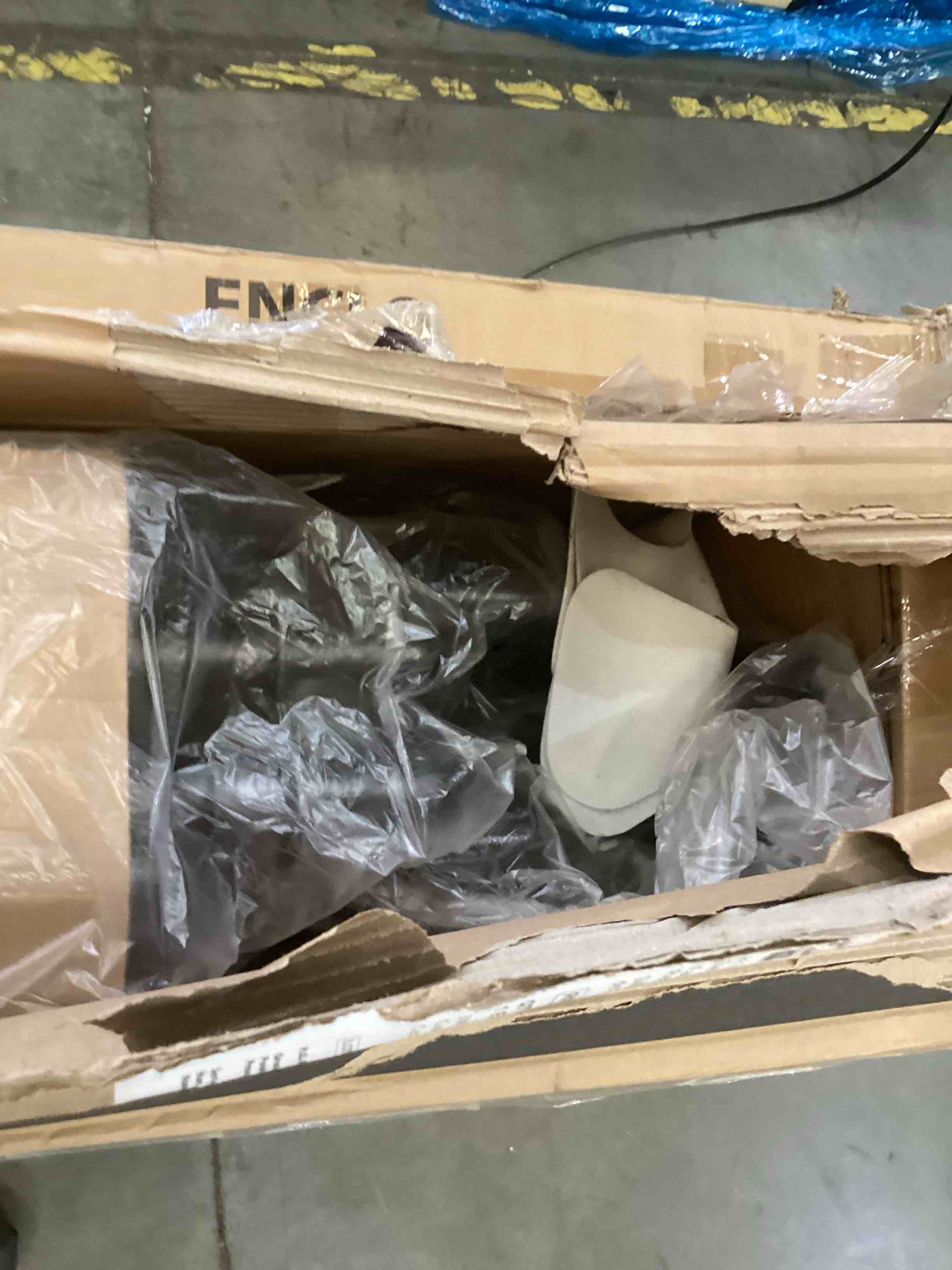 https://s3.amazonaws.com/lotting-images-prod/bidfta/PPE2552431_1753205749106.jpeg