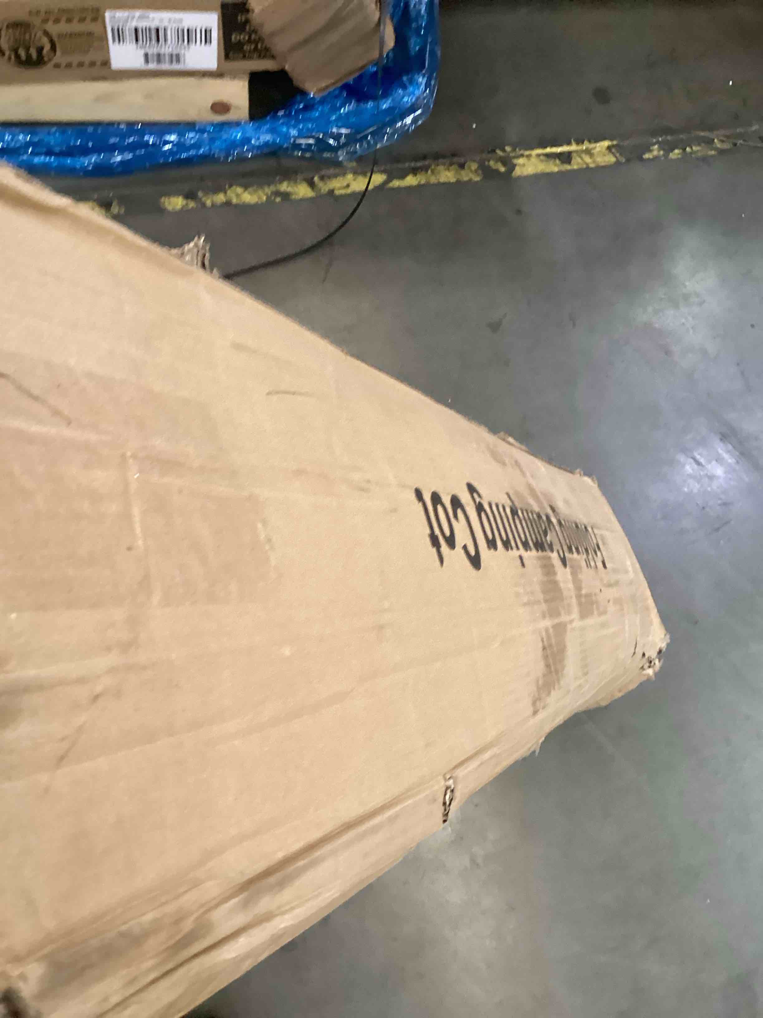 https://s3.amazonaws.com/lotting-images-prod/bidfta/PPE2552432_1753205815347.jpeg